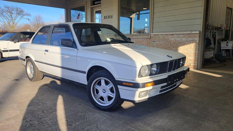 photo of 1989 BMW 325I Coupe