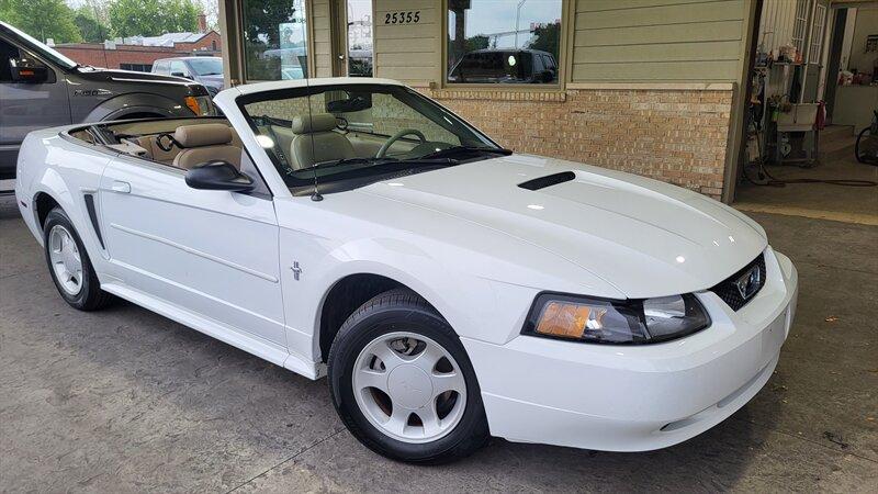 photo of 2001 Ford Mustang Convertible