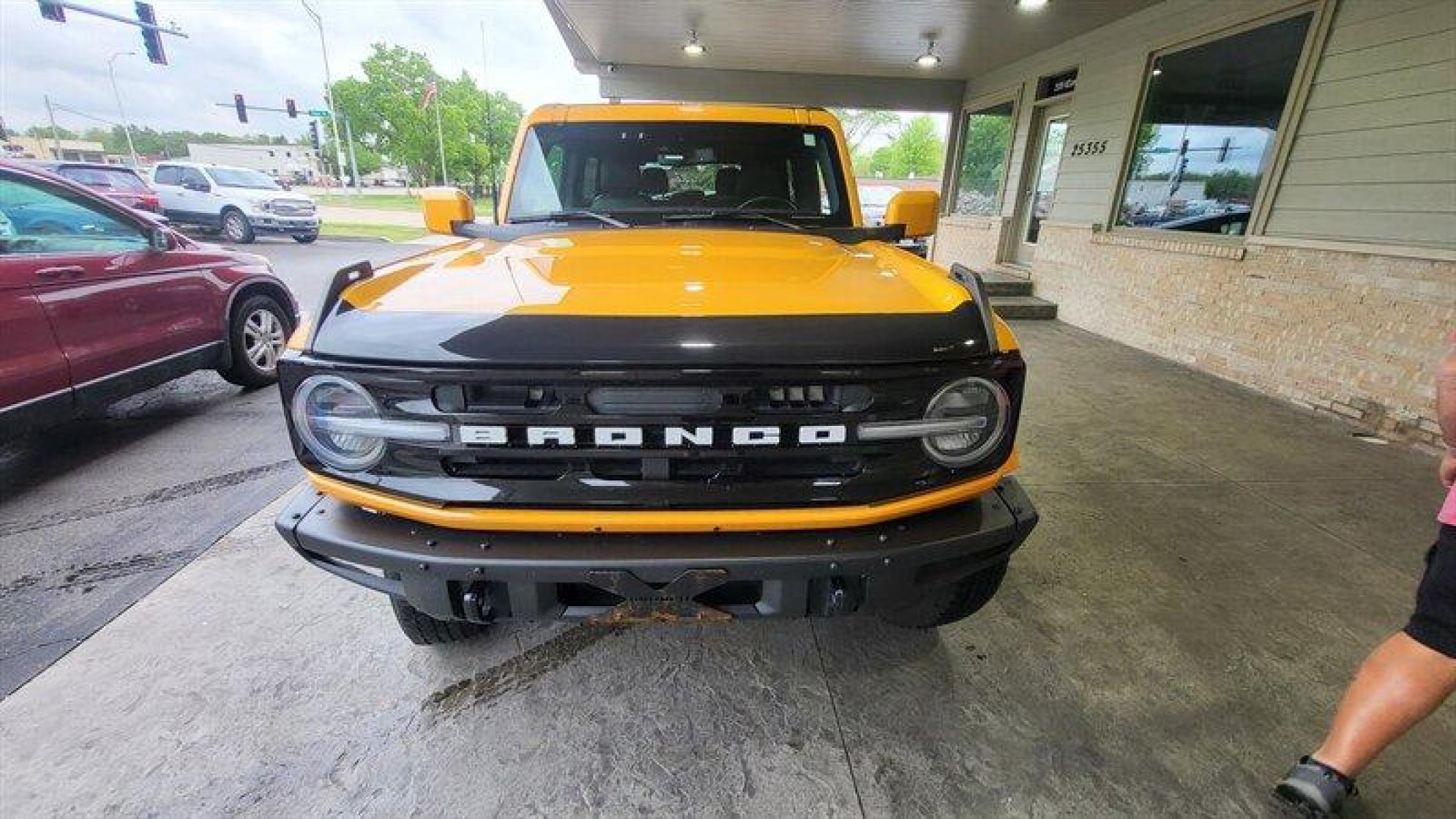 2021 Cyber Orange Metallic Tri-Coat Ford Bronco Badlands (1FMDE5CH5ML) with an EcoBoost 2.3L Turbo I4 275hp 315ft. lbs. engine, Automatic transmission, located at 25355 Eames Street, Channahon, IL, 60410, (815) 467-1807, 41.429108, -88.228432 - Introducing the 2021 Ford Bronco Badlands Advanced, a powerful and stylish SUV that is sure to impress. Equipped with a fuel-efficient EcoBoost 2.3L Turbo I4 engine producing 275 horsepower and 315 ft. lbs of torque, this vehicle offers a smooth and responsive driving experience. The Cyber Orange - Photo #10