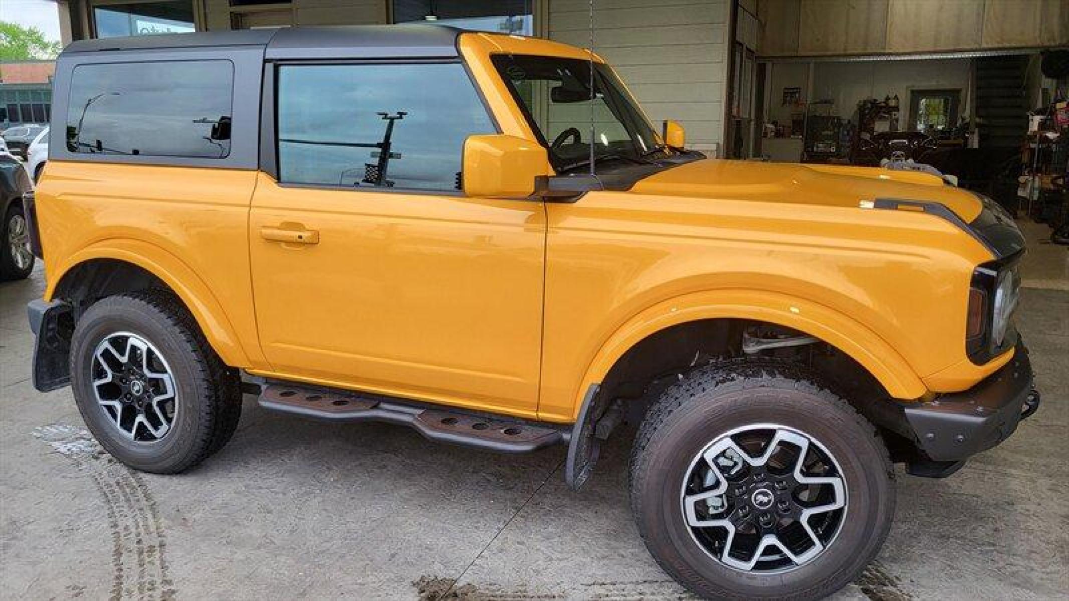 2021 Cyber Orange Metallic Tri-Coat Ford Bronco Badlands (1FMDE5CH5ML) with an EcoBoost 2.3L Turbo I4 275hp 315ft. lbs. engine, Automatic transmission, located at 25355 Eames Street, Channahon, IL, 60410, (815) 467-1807, 41.429108, -88.228432 - Introducing the 2021 Ford Bronco Badlands Advanced, a powerful and stylish SUV that is sure to impress. Equipped with a fuel-efficient EcoBoost 2.3L Turbo I4 engine producing 275 horsepower and 315 ft. lbs of torque, this vehicle offers a smooth and responsive driving experience. The Cyber Orange - Photo #1
