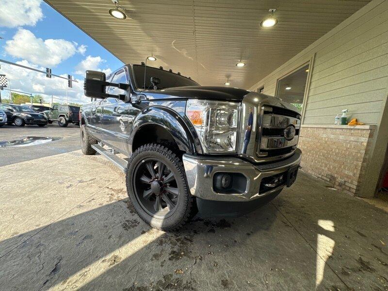 photo of 2016 Ford F-250 Super Duty Lariat Truck