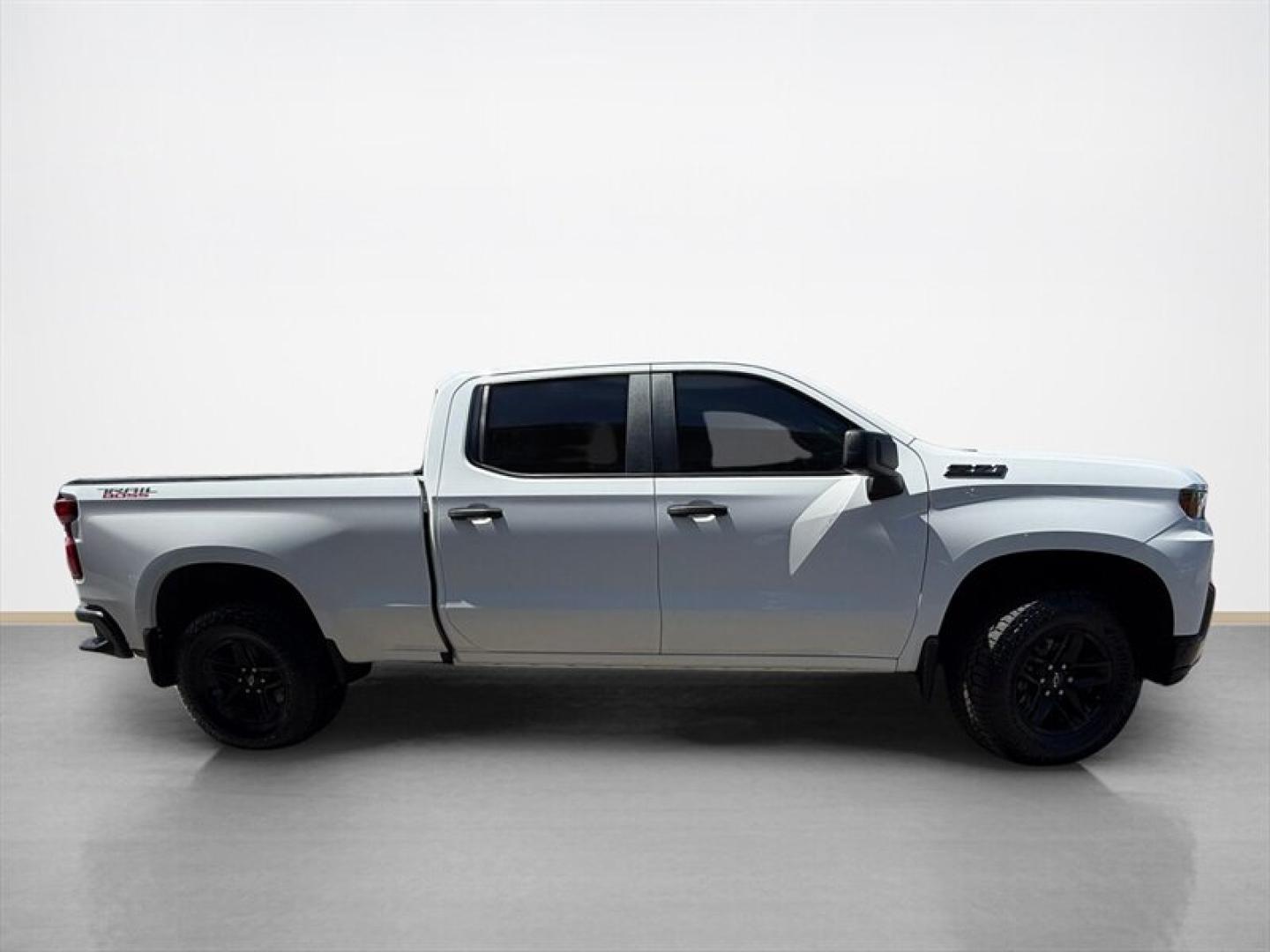 2019 Summit White Chevrolet Silverado 1500 Custom Trail Boss (1GCPYCEF1KZ) with an EcoTec3 5.3L V8 355hp 383ft. lbs. engine, Automatic transmission, located at 25355 Eames Street, Channahon, IL, 60410, (815) 467-1807, 41.429108, -88.228432 - The 2019 Chevrolet Silverado 1500 Custom Trail Boss Z71 is a robust and capable pickup designed to handle both work and off-road adventures with confidence. Powered by the EcoTec3 5.3L V8 engine, this truck delivers 355 horsepower and 383 ft-lbs of torque, providing a solid balance of power and effi - Photo#26