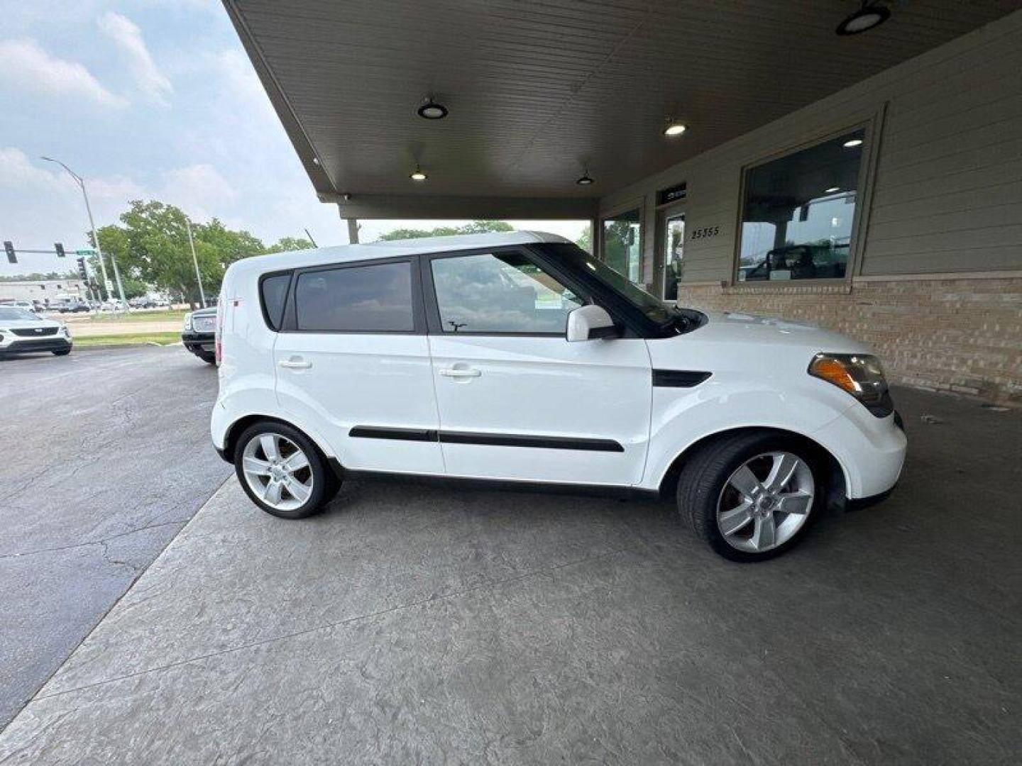 2011 Clear White Kia Soul Sport (KNDJT2A23B7) with an 2.0 engine, Automatic transmission, located at 25355 Eames Street, Channahon, IL, 60410, (815) 467-1807, 41.429108, -88.228432 - *BEIND SOLD AS IS AS SHOW, WE HAVE NOT INSPECTED* Introducing the vibrant and versatile 2011 Kia Soul +! This charming hatchback is powered by a zippy 2.0-liter engine that promises a fun and efficient driving experience. With its stylish design and spacious interior, the Kia Soul + is perfect for - Photo#1