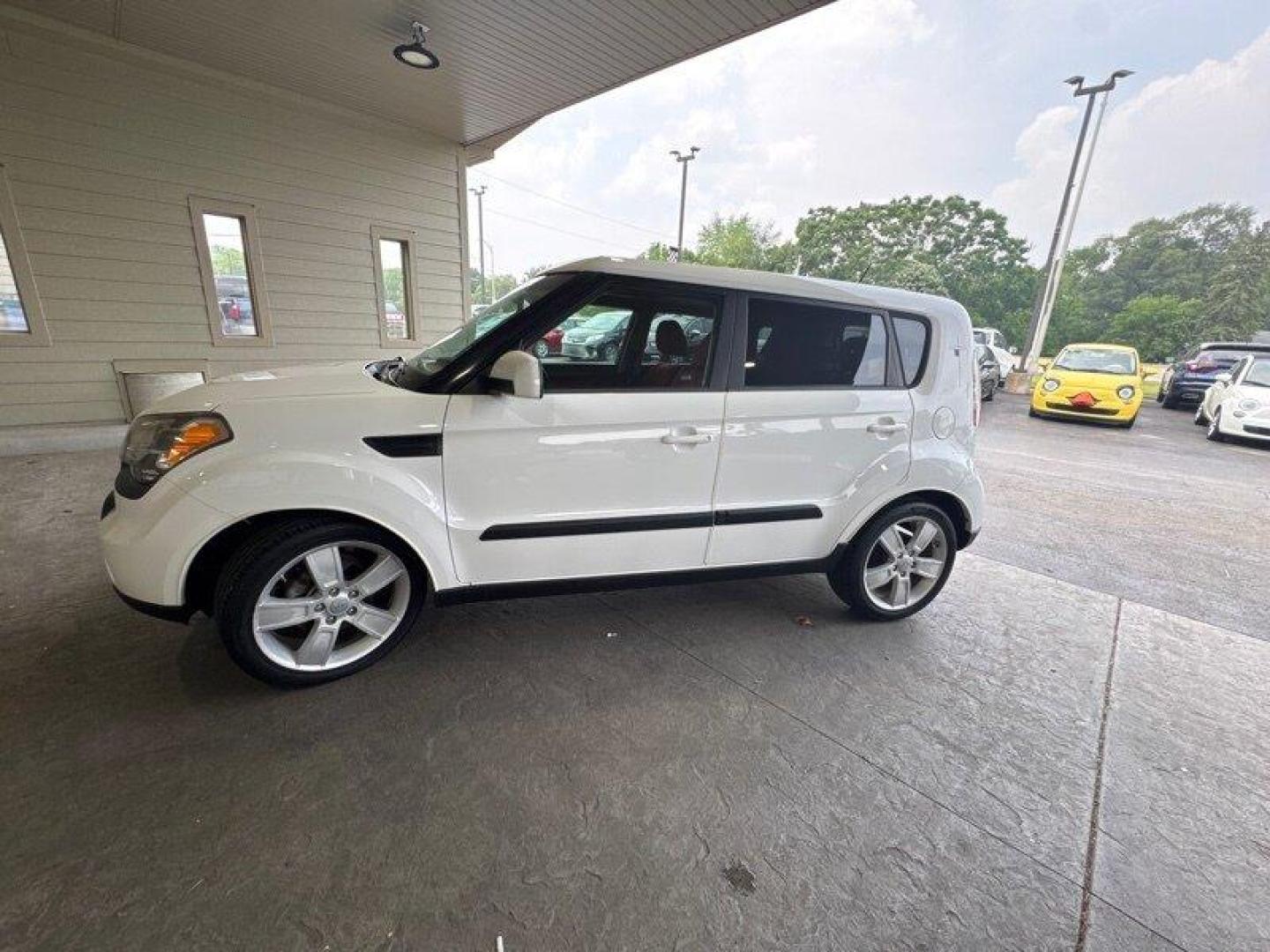 2011 Clear White Kia Soul Sport (KNDJT2A23B7) with an 2.0 engine, Automatic transmission, located at 25355 Eames Street, Channahon, IL, 60410, (815) 467-1807, 41.429108, -88.228432 - *BEIND SOLD AS IS AS SHOW, WE HAVE NOT INSPECTED* Introducing the vibrant and versatile 2011 Kia Soul +! This charming hatchback is powered by a zippy 2.0-liter engine that promises a fun and efficient driving experience. With its stylish design and spacious interior, the Kia Soul + is perfect for - Photo#6