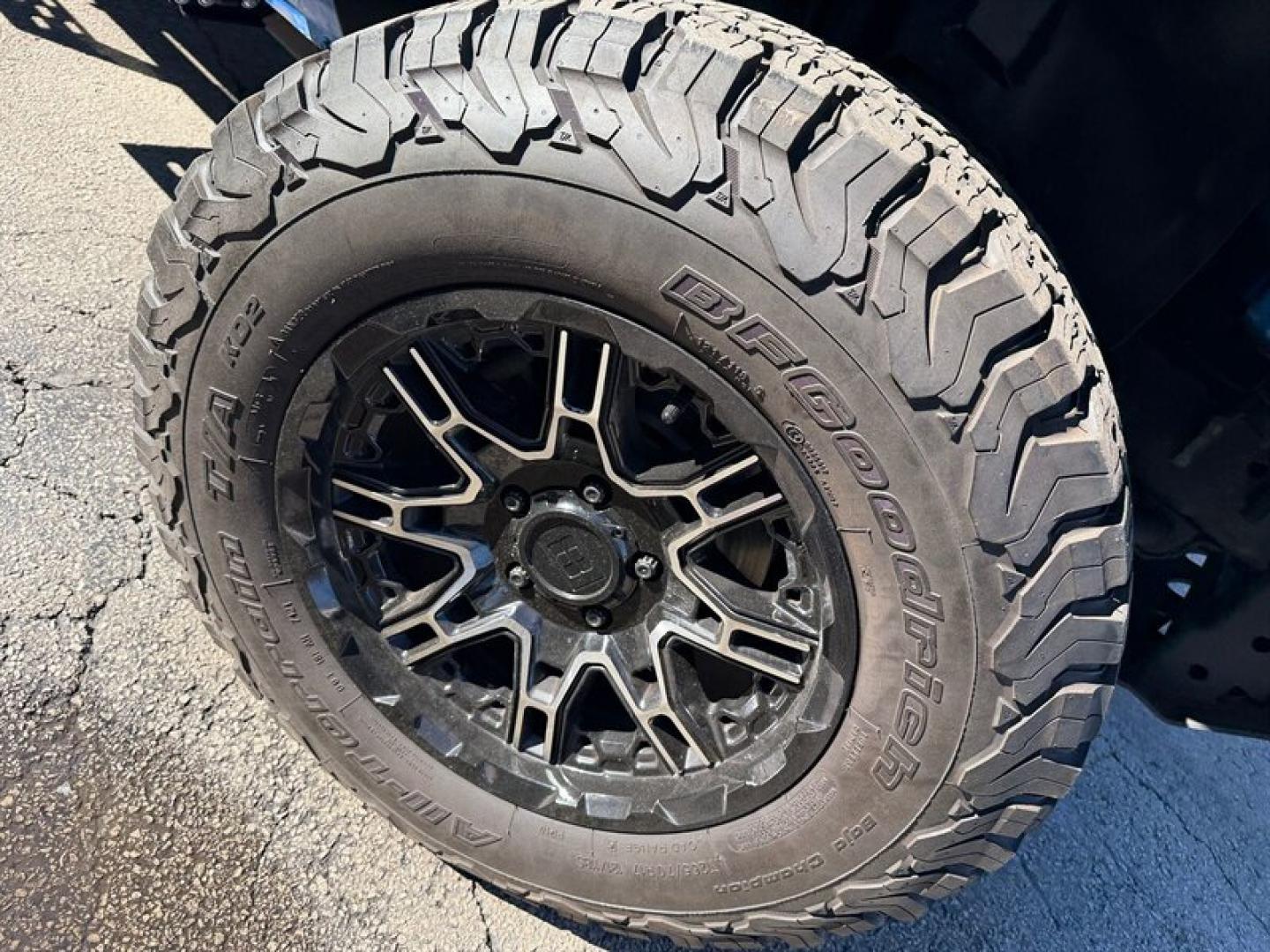2015 Hydro Blue Pearl Coat Jeep Wrangler Unlimited Unlimited Rubicon (1C4BJWFG8FL) with an 3.6L V6 285hp 260ft. lbs. engine, Automatic transmission, located at 25355 Eames Street, Channahon, IL, 60410, (815) 467-1807, 41.429108, -88.228432 - Ready to conquer the concrete jungle *and* the off-road trails? Feast your eyes on this 2015 Jeep Wrangler Unlimited Rubicon in a show-stopping Hydro Blue Pearl Coat that screams adventure with a splash of style. Under the hood? A beastly 3.6L V6 engine flexing 285 horsepower and 260 lb-ft of torque- Photo#8