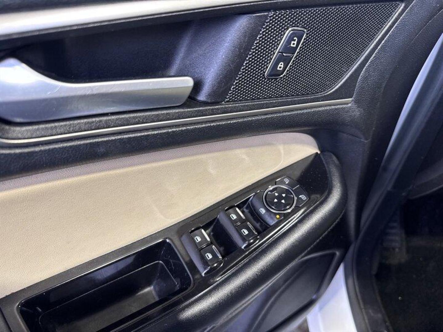 2015 Oxford White Ford Edge SEL (2FMTK4J9XFB) with an EcoBoost 2.0L Turbo I4 245hp 275ft. lbs. engine, Automatic transmission, located at 25355 Eames Street, Channahon, IL, 60410, (815) 467-1807, 41.429108, -88.228432 - This 2015 Ford Edge SEL offers a perfect combination of comfort, versatility, and everyday practicality. Taken in as a local trade-in, this Edge has been well cared for and is ready for its next owner. With its confident styling and smooth ride, its an excellent choice for families, commuters, or an - Photo#16