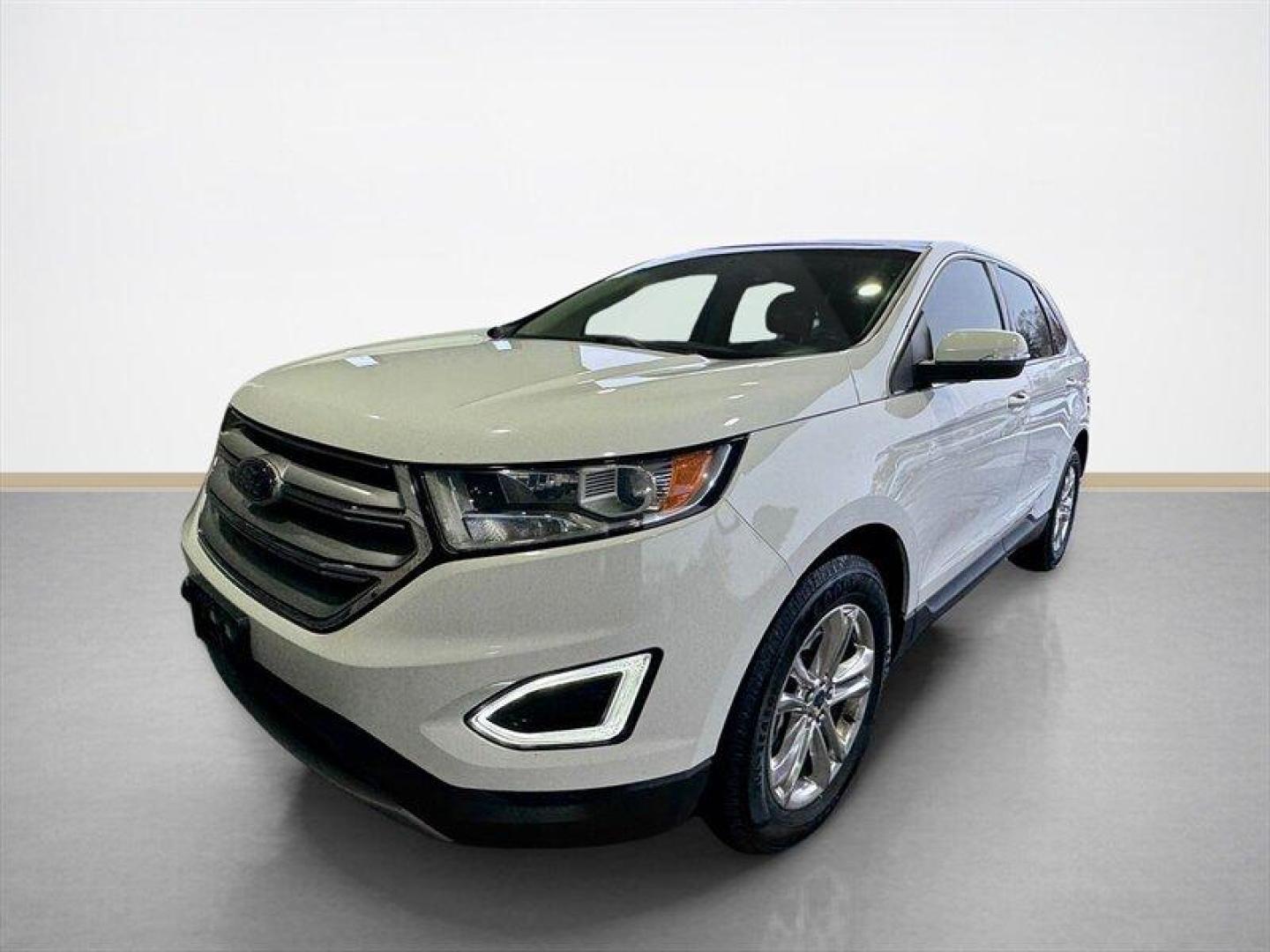 2015 Oxford White Ford Edge SEL (2FMTK4J9XFB) with an EcoBoost 2.0L Turbo I4 245hp 275ft. lbs. engine, Automatic transmission, located at 25355 Eames Street, Channahon, IL, 60410, (815) 467-1807, 41.429108, -88.228432 - This 2015 Ford Edge SEL offers a perfect combination of comfort, versatility, and everyday practicality. Taken in as a local trade-in, this Edge has been well cared for and is ready for its next owner. With its confident styling and smooth ride, its an excellent choice for families, commuters, or an - Photo#7