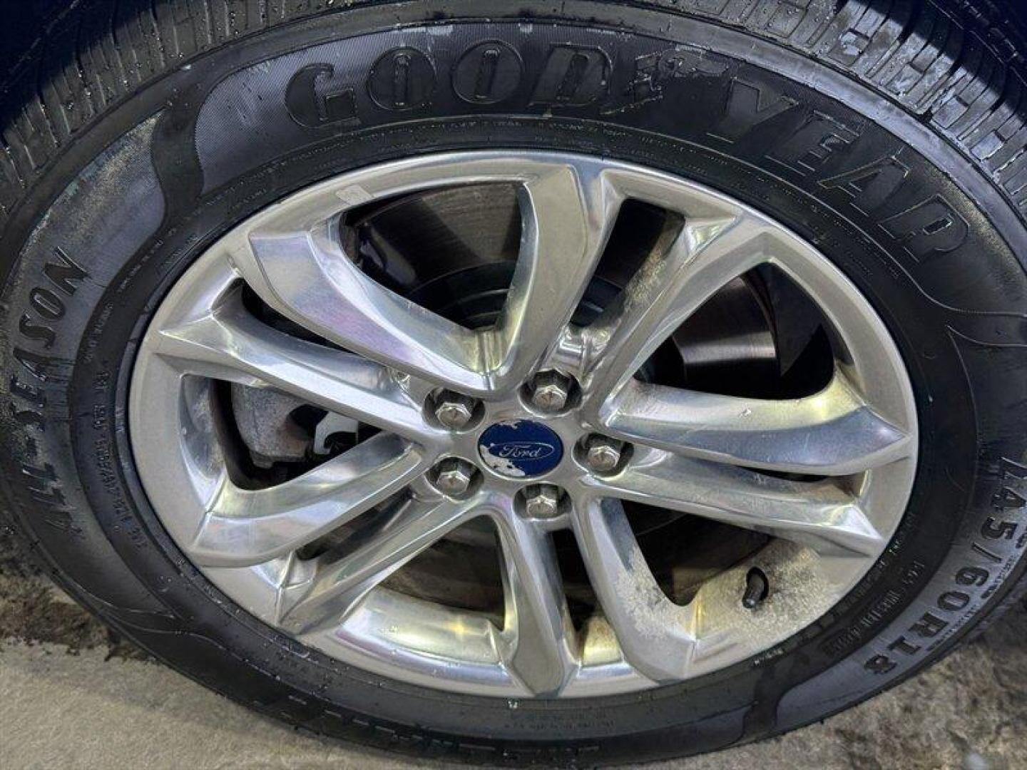 2015 Oxford White Ford Edge SEL (2FMTK4J9XFB) with an EcoBoost 2.0L Turbo I4 245hp 275ft. lbs. engine, Automatic transmission, located at 25355 Eames Street, Channahon, IL, 60410, (815) 467-1807, 41.429108, -88.228432 - This 2015 Ford Edge SEL offers a perfect combination of comfort, versatility, and everyday practicality. Taken in as a local trade-in, this Edge has been well cared for and is ready for its next owner. With its confident styling and smooth ride, its an excellent choice for families, commuters, or an - Photo#9