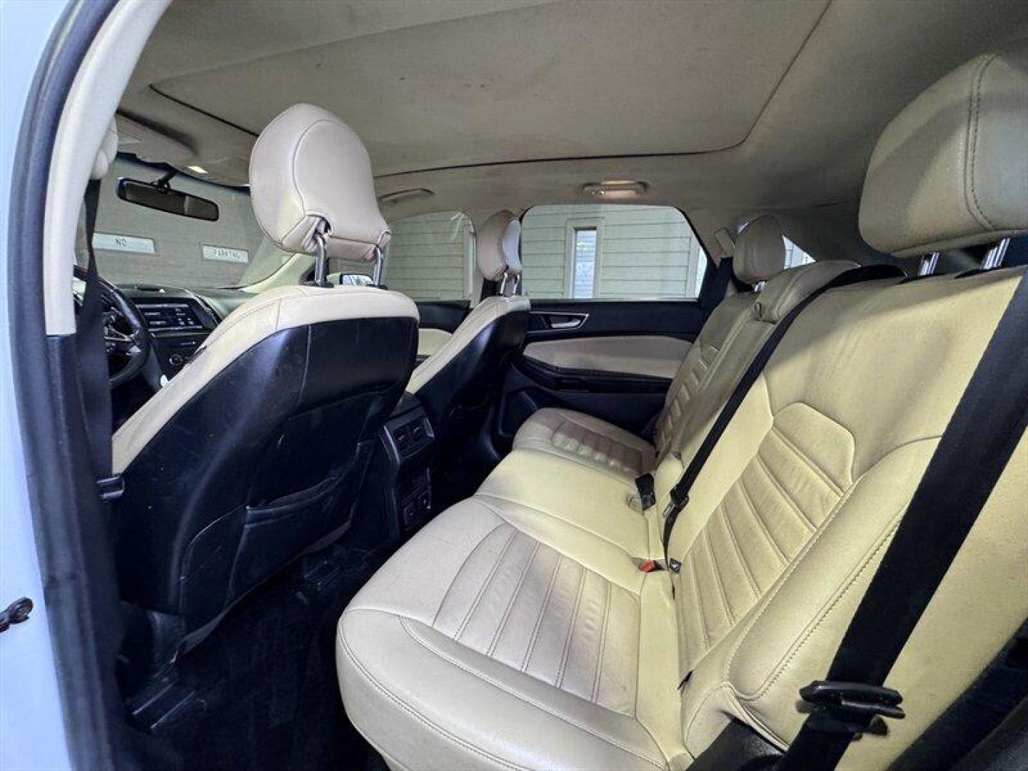 2015 Oxford White Ford Edge SEL (2FMTK4J9XFB) with an EcoBoost 2.0L Turbo I4 245hp 275ft. lbs. engine, Automatic transmission, located at 25355 Eames Street, Channahon, IL, 60410, (815) 467-1807, 41.429108, -88.228432 - This 2015 Ford Edge SEL offers a perfect combination of comfort, versatility, and everyday practicality. Taken in as a local trade-in, this Edge has been well cared for and is ready for its next owner. With its confident styling and smooth ride, its an excellent choice for families, commuters, or an - Photo#11