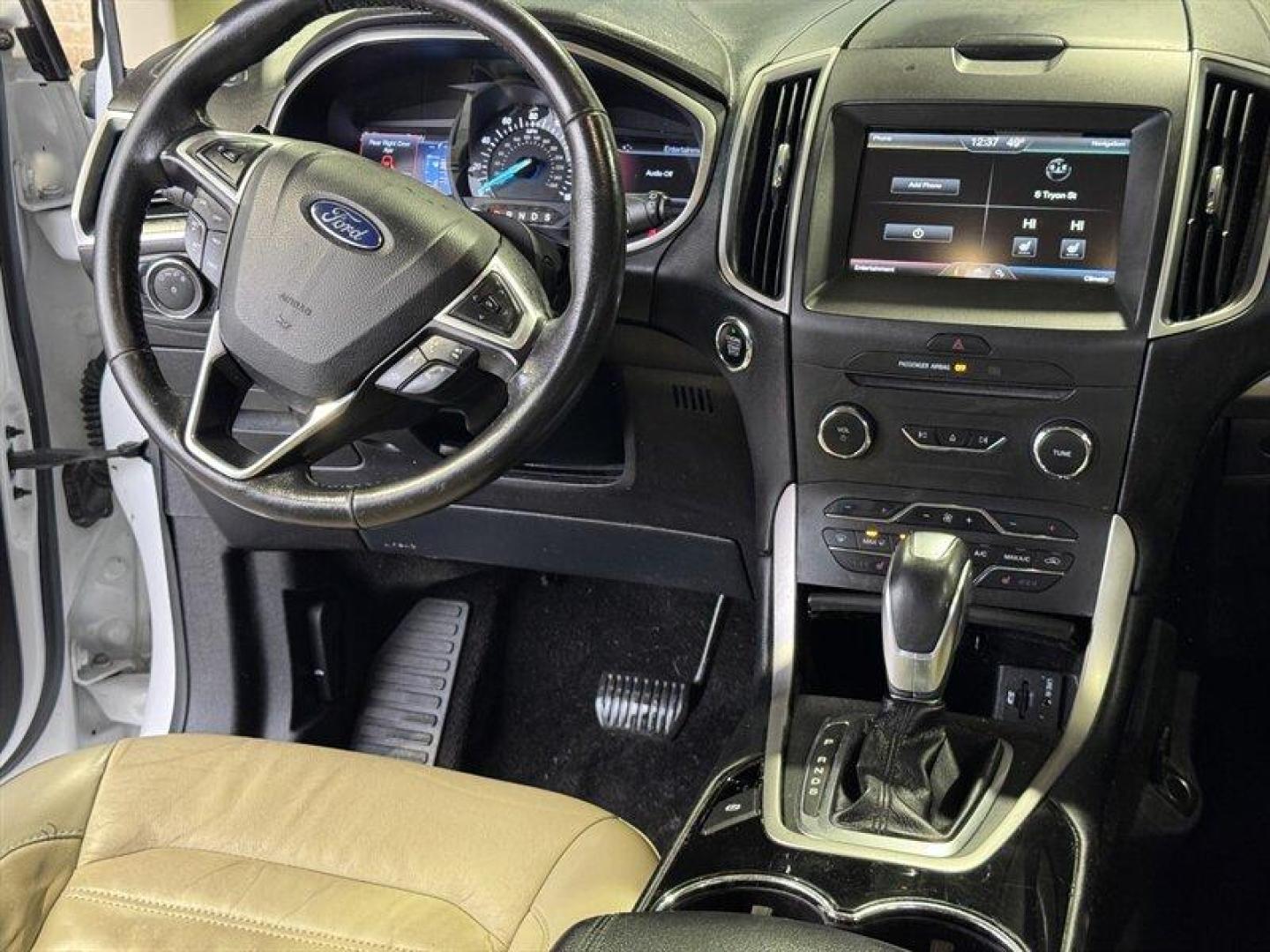 2015 Oxford White Ford Edge SEL (2FMTK4J9XFB) with an EcoBoost 2.0L Turbo I4 245hp 275ft. lbs. engine, Automatic transmission, located at 25355 Eames Street, Channahon, IL, 60410, (815) 467-1807, 41.429108, -88.228432 - This 2015 Ford Edge SEL offers a perfect combination of comfort, versatility, and everyday practicality. Taken in as a local trade-in, this Edge has been well cared for and is ready for its next owner. With its confident styling and smooth ride, its an excellent choice for families, commuters, or an - Photo#15