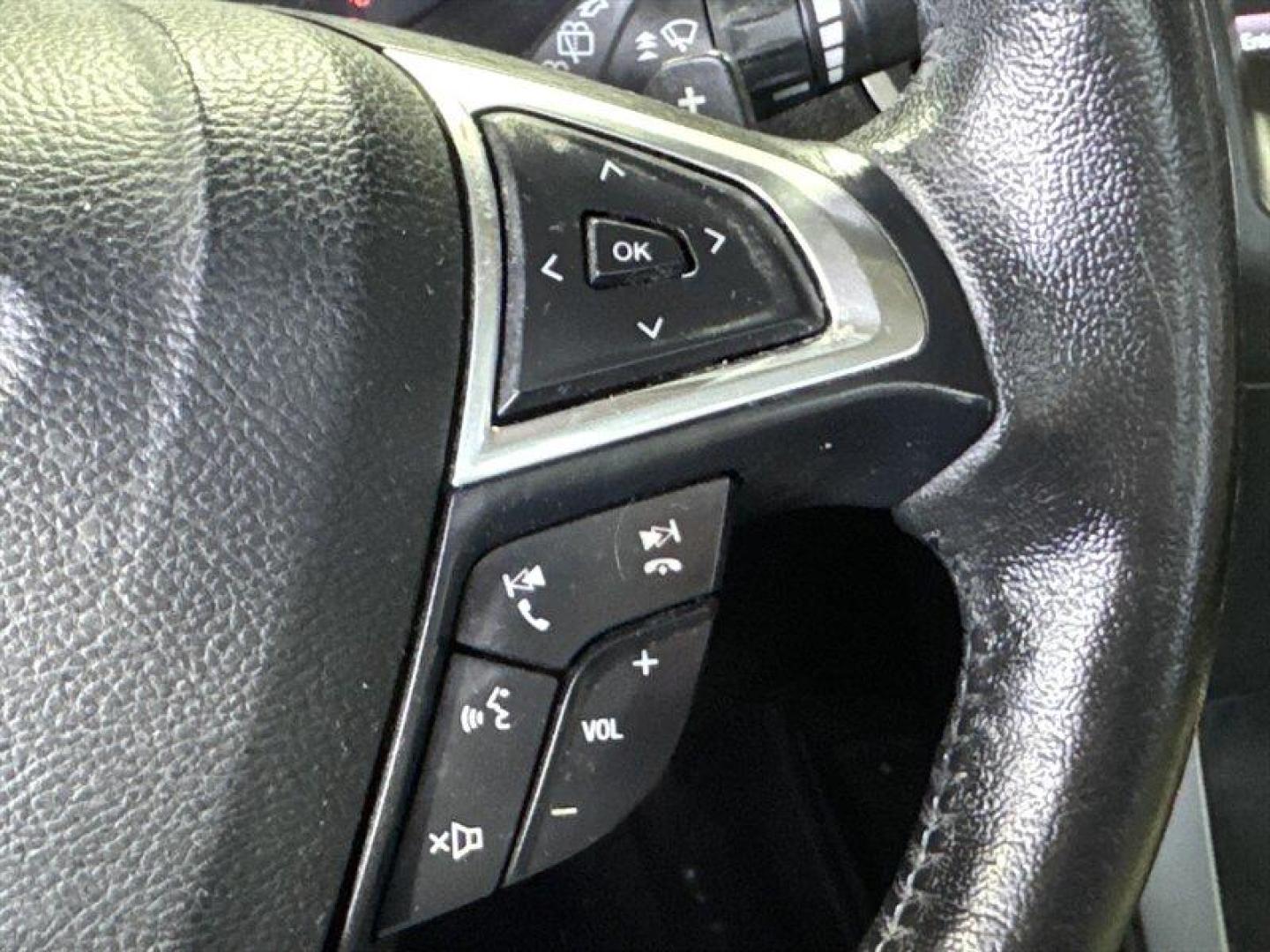 2015 Oxford White Ford Edge SEL (2FMTK4J9XFB) with an EcoBoost 2.0L Turbo I4 245hp 275ft. lbs. engine, Automatic transmission, located at 25355 Eames Street, Channahon, IL, 60410, (815) 467-1807, 41.429108, -88.228432 - This 2015 Ford Edge SEL offers a perfect combination of comfort, versatility, and everyday practicality. Taken in as a local trade-in, this Edge has been well cared for and is ready for its next owner. With its confident styling and smooth ride, its an excellent choice for families, commuters, or an - Photo#23