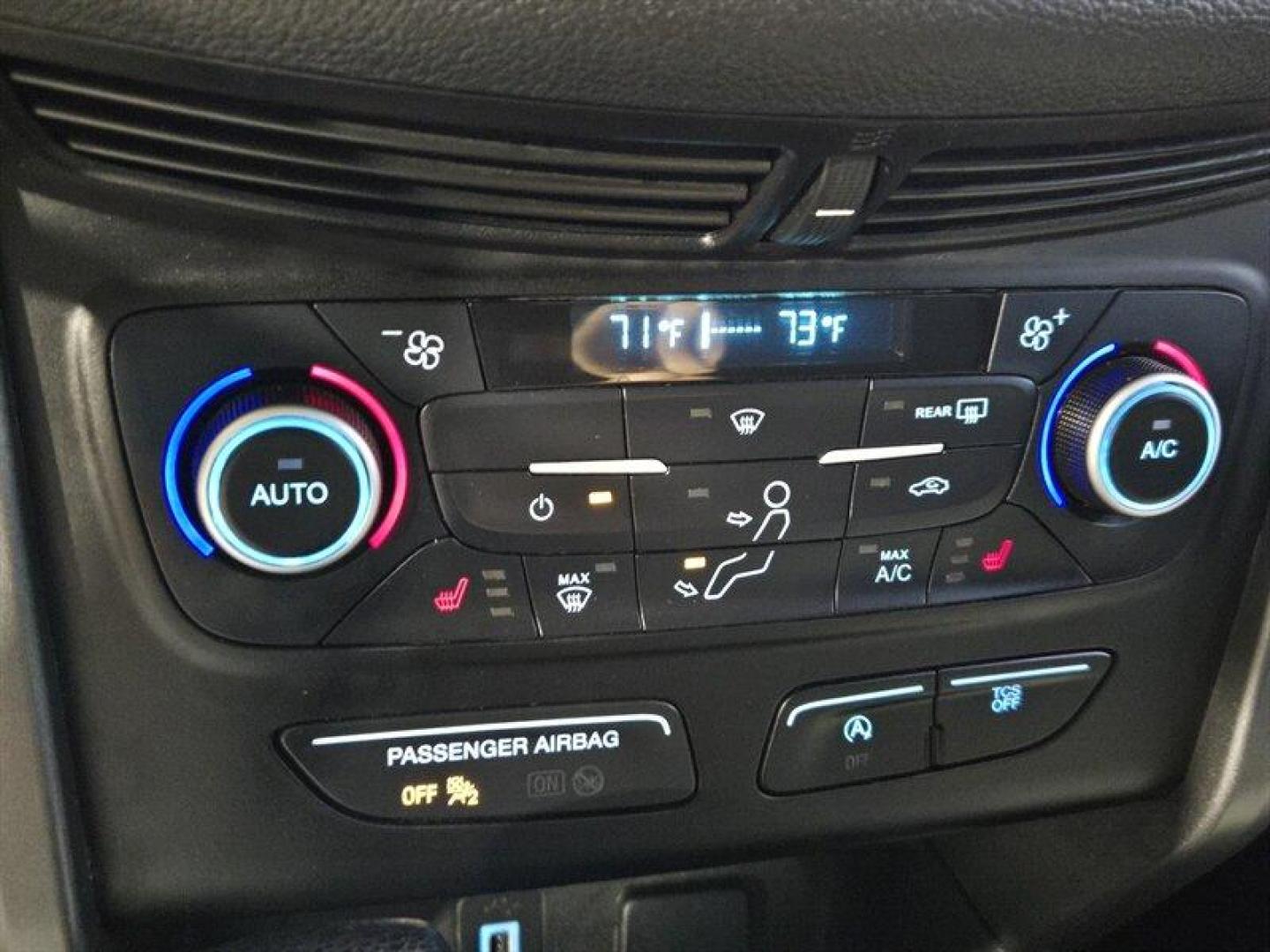 2019 Magnetic Ford Escape SE (1FMCU0GD7KU) with an EcoBoost 1.5L Turbo I4 179hp 177ft. lbs. engine, Automatic transmission, located at 25355 Eames Street, Channahon, IL, 60410, (815) 467-1807, 41.429108, -88.228432 - **2019 Ford Escape SE: The Sassy Crossover You Didn't Know You Needed!** Get ready to turn heads and conquer the road with this 2019 Ford Escape SE! Dressed to impress in a sleek Magnetic exterior, this beauty is not just a pretty face; she packs a punch with an EcoBoost 1.5L Turbo I4 engine that c - Photo#18