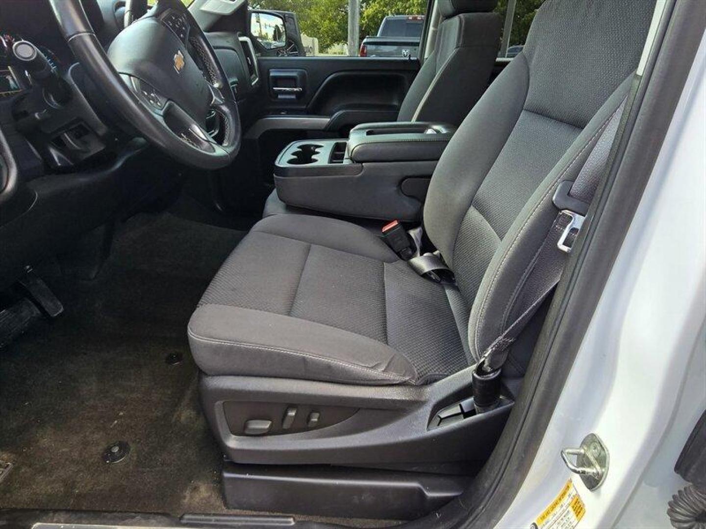 2016 Summit White Chevrolet Silverado 1500 LT LT2 (1GCVKREC6GZ) with an 5.3 engine, Automatic transmission, located at 25355 Eames Street, Channahon, IL, 60410, (815) 467-1807, 41.429108, -88.228432 - Photo#10