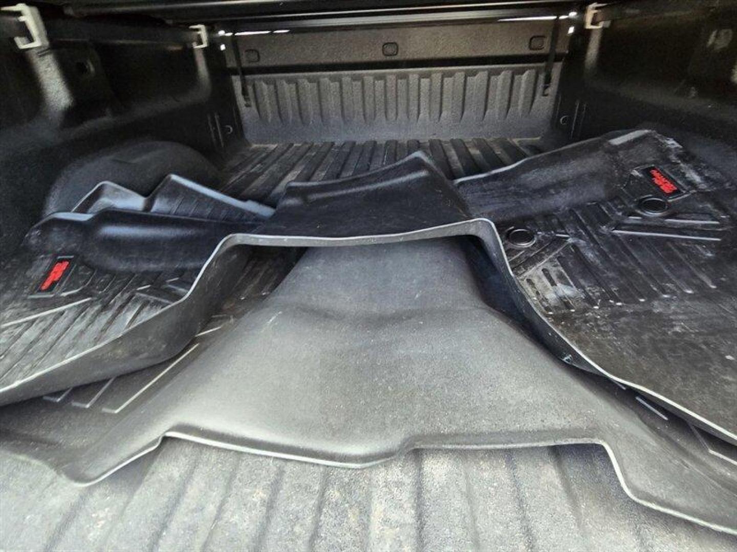 2016 Summit White Chevrolet Silverado 1500 LT LT2 (1GCVKREC6GZ) with an 5.3 engine, Automatic transmission, located at 25355 Eames Street, Channahon, IL, 60410, (815) 467-1807, 41.429108, -88.228432 - Photo#25