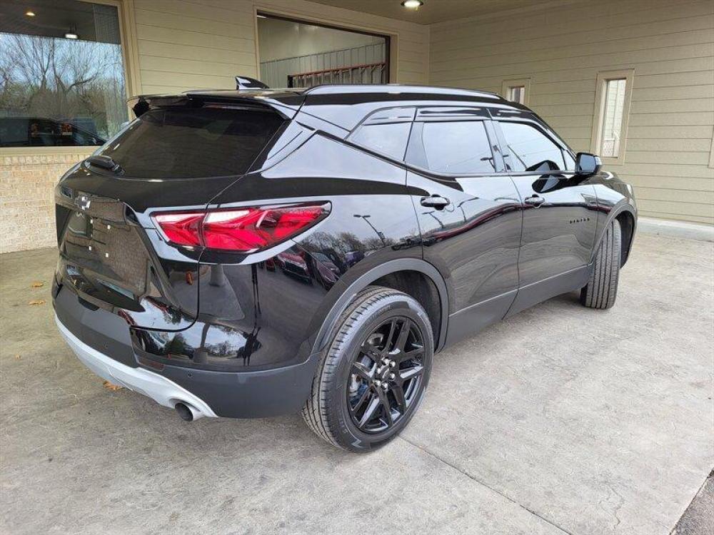 2019 Black Chevrolet Blazer LT (3GNKBBRA5KS) with an 2.5L I4 193hp 188ft. lbs. engine, Automatic transmission, located at 25355 Eames Street, Channahon, IL, 60410, (815) 467-1807, 41.429108, -88.228432 - Photo #4