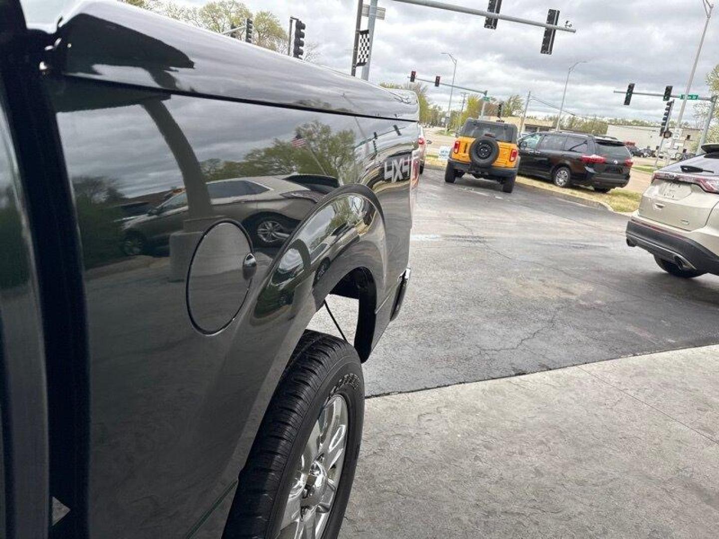 2013 Green Gem Metallic Ford F-150 XLT (1FTFW1EF8DF) with an 5.0 engine, Automatic transmission, located at 25355 Eames Street, Channahon, IL, 60410, (815) 467-1807, 41.429108, -88.228432 - Looking for a reliable and powerful truck? Check out this 2013 Ford F-150 XLT with a robust 5.0 engine that offers both strength and efficiency. With its low mileage of below 90,000 miles, averaging less than 7,000 miles per year, this truck is ready to hit the road for many more adventures. The fa - Photo#9