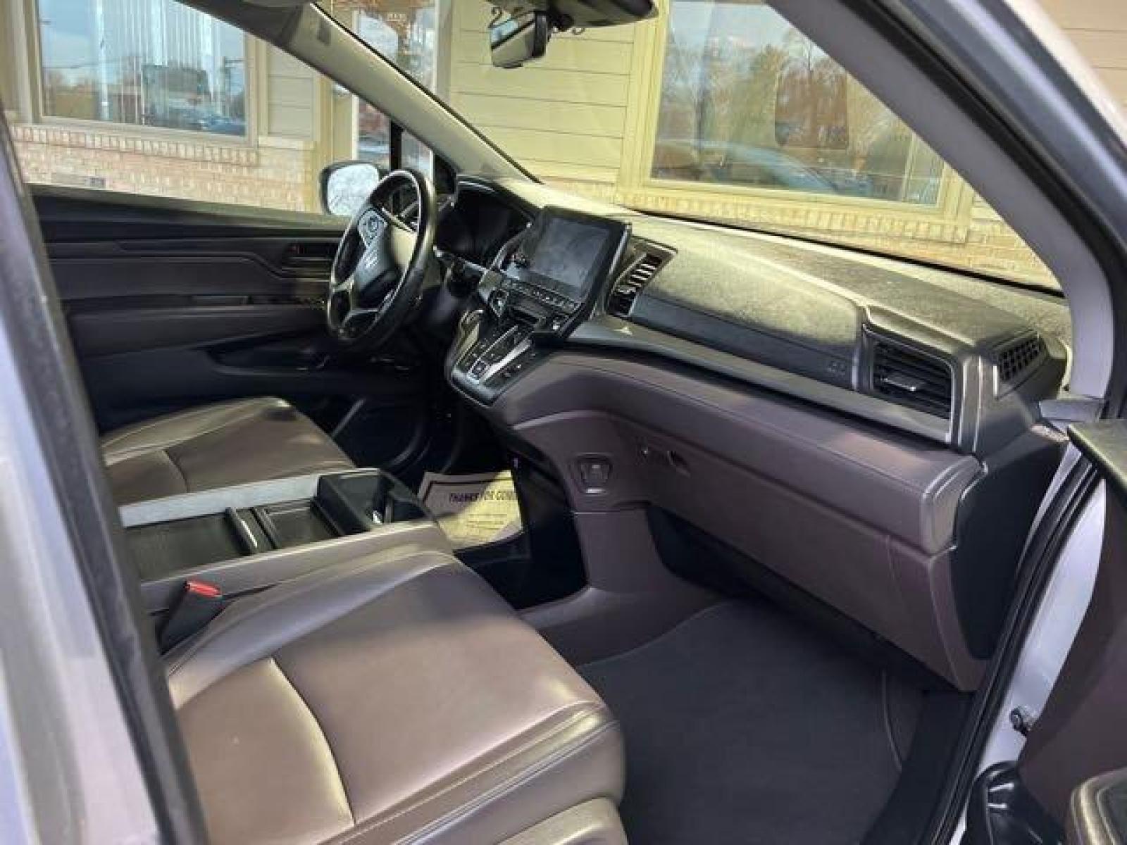 2020 Lunar Silver Metallic Honda Odyssey EX-L (5FNRL6H78LB) with an 3.5L V6 280hp 262ft. lbs. engine, Automatic transmission, located at 25355 Eames Street, Channahon, IL, 60410, (815) 467-1807, 41.429108, -88.228432 - CLEAN LOW MILE FAMILY RIDE! WARRANTY REMAINS! HEATED LEATHER! SUNROOF! 8 PASSENGER! REMOTE START! POWER DOORS! Auto, all power, tilt, cruise, a/c, alloy wheels, keyless entry and more! If youre ready for a different, no hassle and pleasant car buying experience, then give us a chance! Were breaking - Photo #12