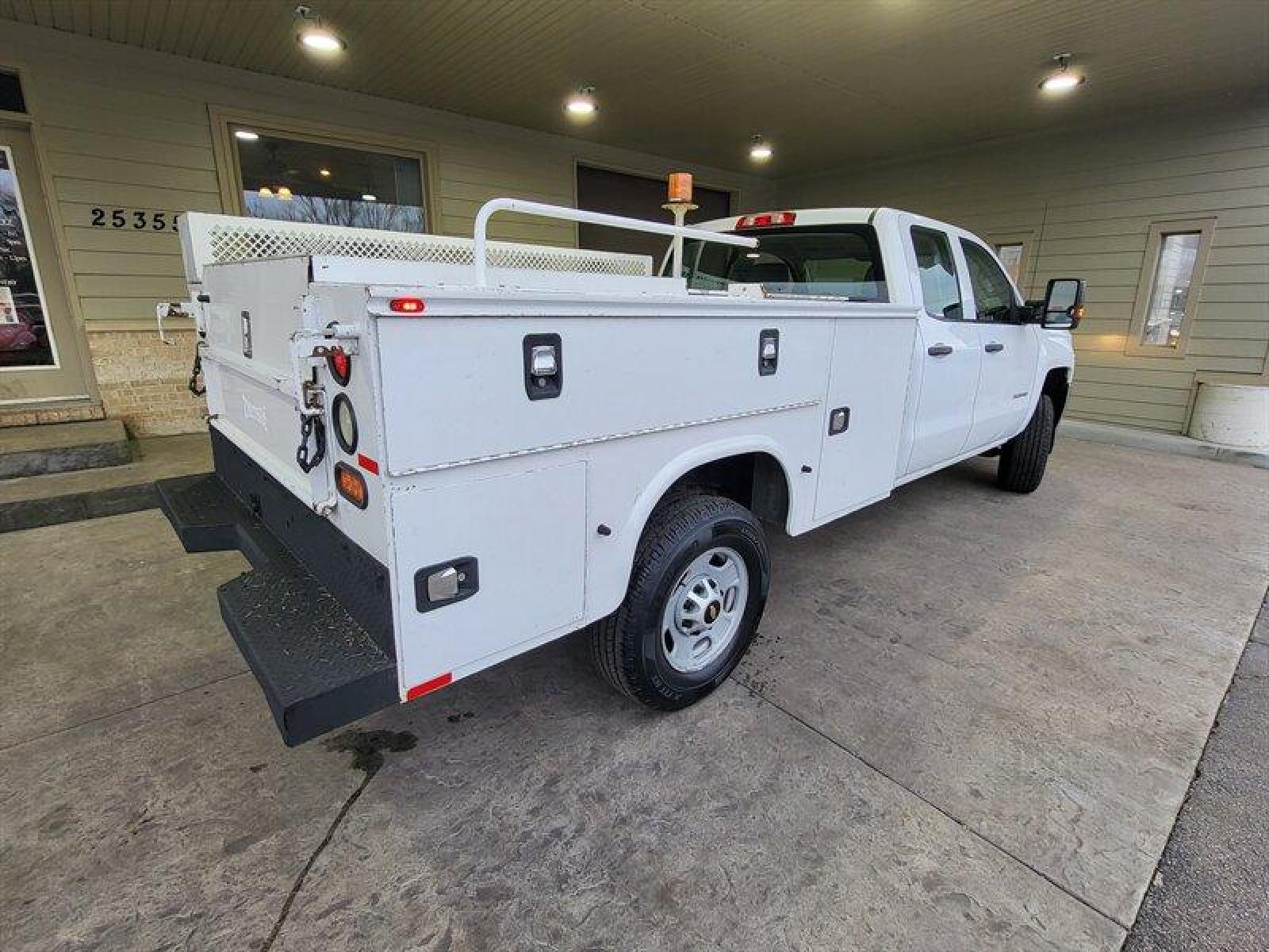 2017 Summit White Chevrolet Silverado 2500 Work Truck (1GB2CUEG8HZ) with an Vortec 6.0L Flex Fuel V8 360hp 380ft. lbs. engine, Automatic transmission, located at 25355 Eames Street, Channahon, IL, 60410, (815) 467-1807, 41.429108, -88.228432 - Auto, all power, tilt, cruise, a/c, alloy wheels, keyless entry and more! If youre ready for a different, no hassle and pleasant car buying experience, then give us a chance! Were breaking the standard Car Sales mold and making one of our very own youll be sure to appreciate! So, why buy from Crase - Photo #5