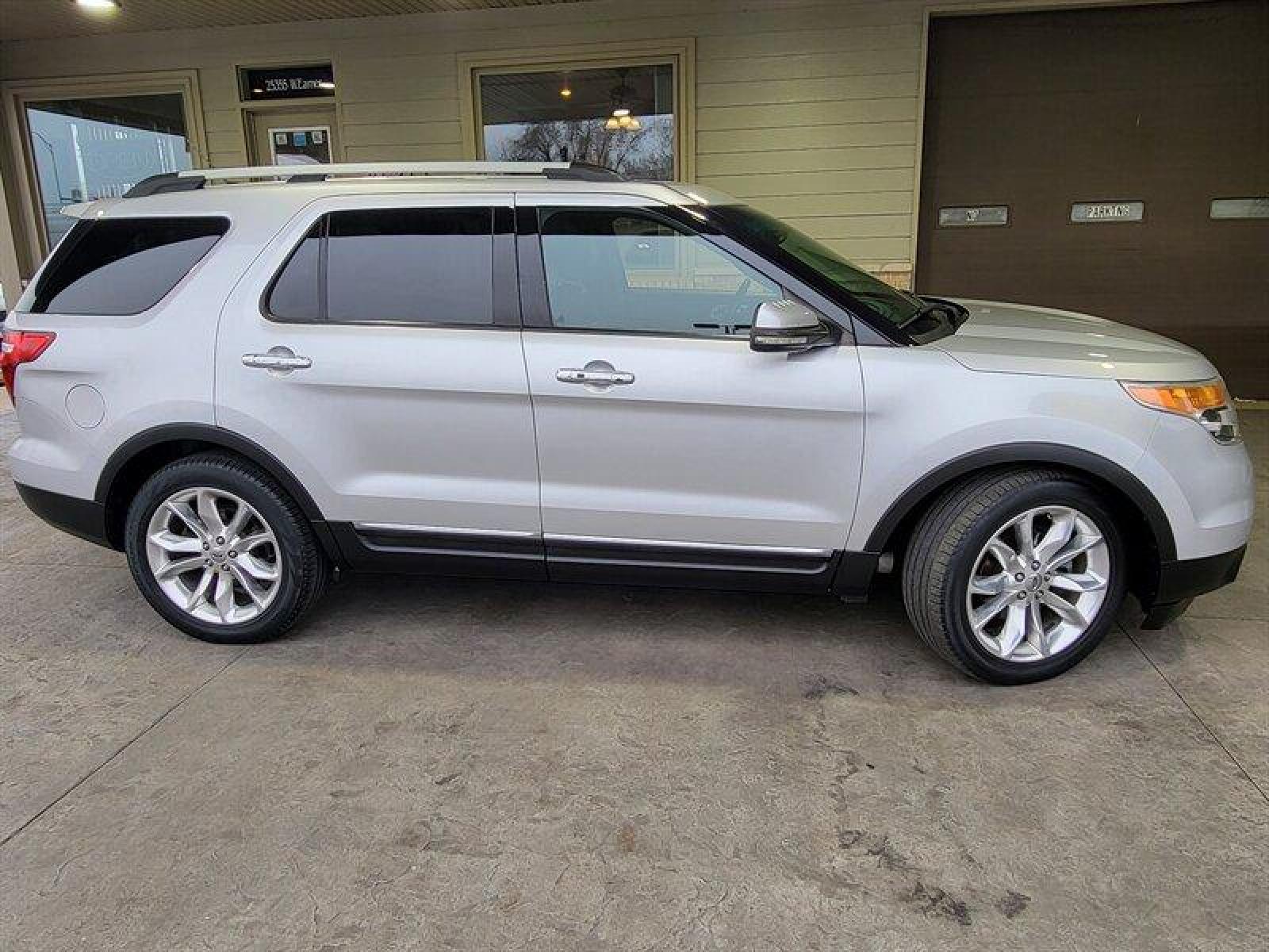 2011 Ingot Silver Metallic Ford Explorer Limited (1FMHK7F85BG) with an 3.5L V6 290hp 255ft. lbs. engine, Automatic transmission, located at 25355 Eames Street, Channahon, IL, 60410, (815) 467-1807, 41.429108, -88.228432 - ** CLEAN LOCAL TRADE ** Auto, all power, tilt, cruise, a/c, alloy wheels, keyless entry and more! If youre ready for a different, no hassle and pleasant car buying experience, then give us a chance! Were breaking the standard Car Sales mold and making one of our very own youll be sure to appreciate! - Photo #2