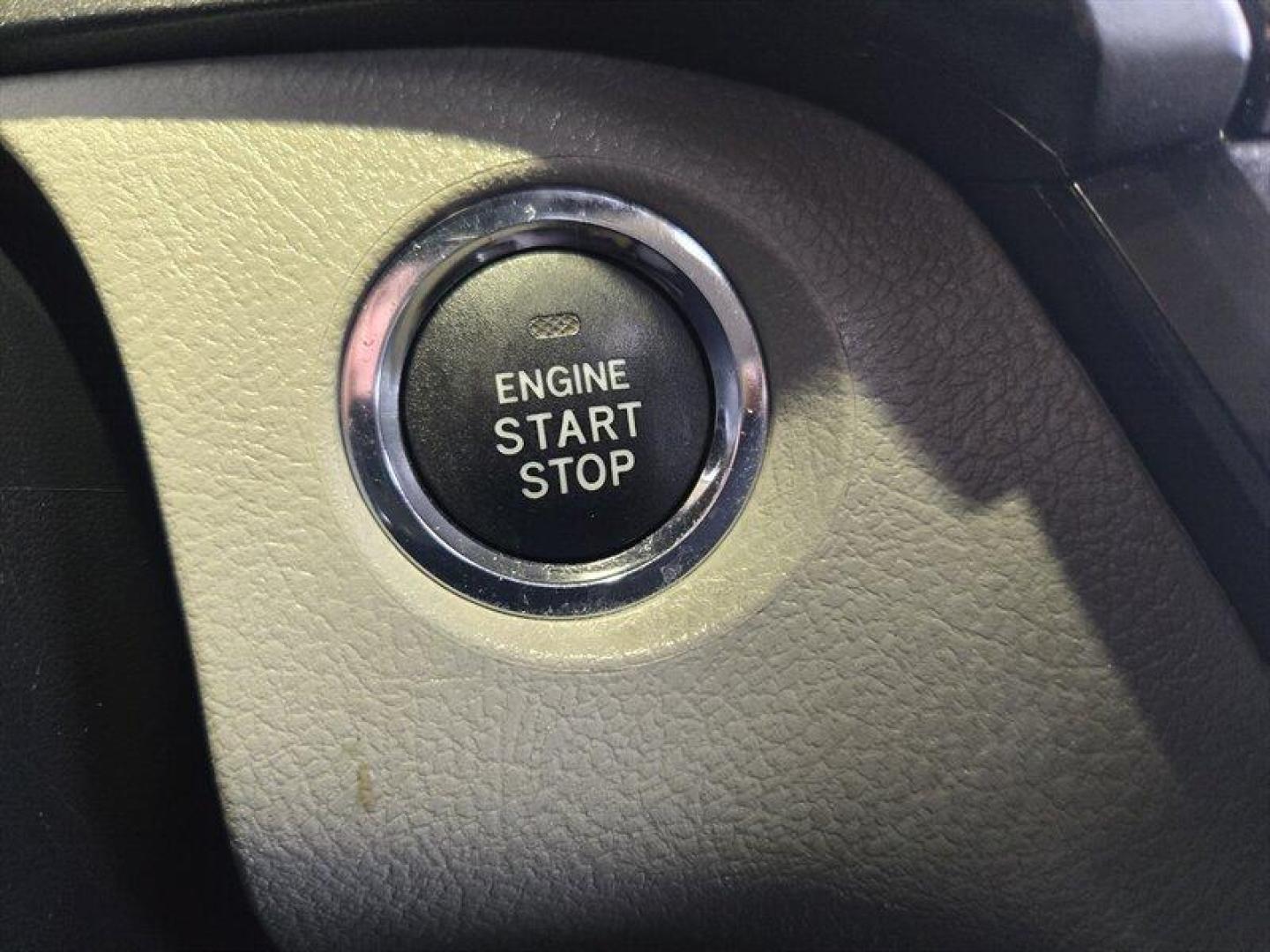 2020 Midnight Black Metallic Toyota Sienna XLE 8 Passenger (5TDYZ3DC1LS) with an 3.5 engine, Automatic transmission, located at 25355 Eames Street, Channahon, IL, 60410, (815) 467-1807, 41.429108, -88.228432 - Photo#21