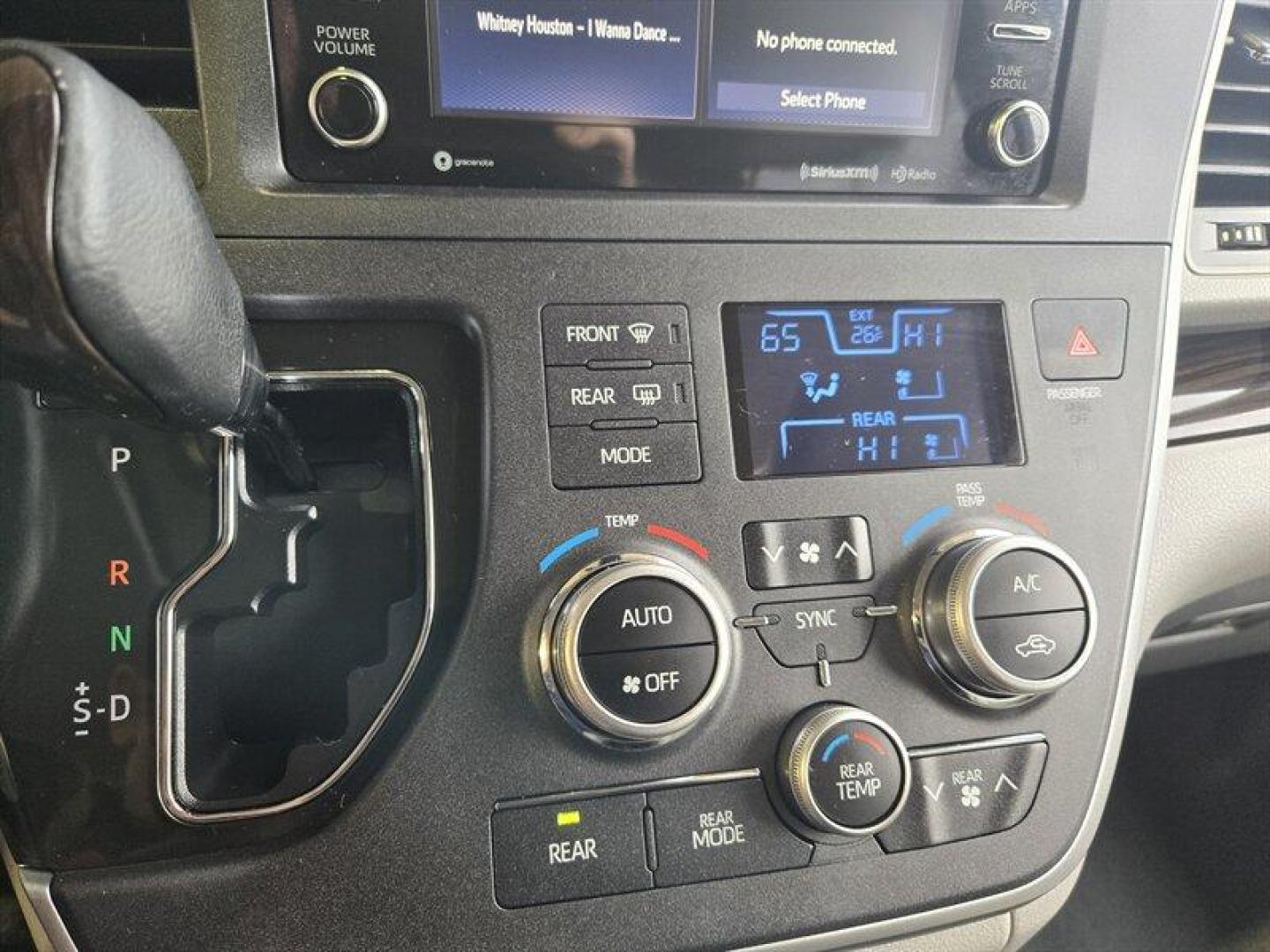 2020 Midnight Black Metallic Toyota Sienna XLE 8 Passenger (5TDYZ3DC1LS) with an 3.5 engine, Automatic transmission, located at 25355 Eames Street, Channahon, IL, 60410, (815) 467-1807, 41.429108, -88.228432 - Photo#24