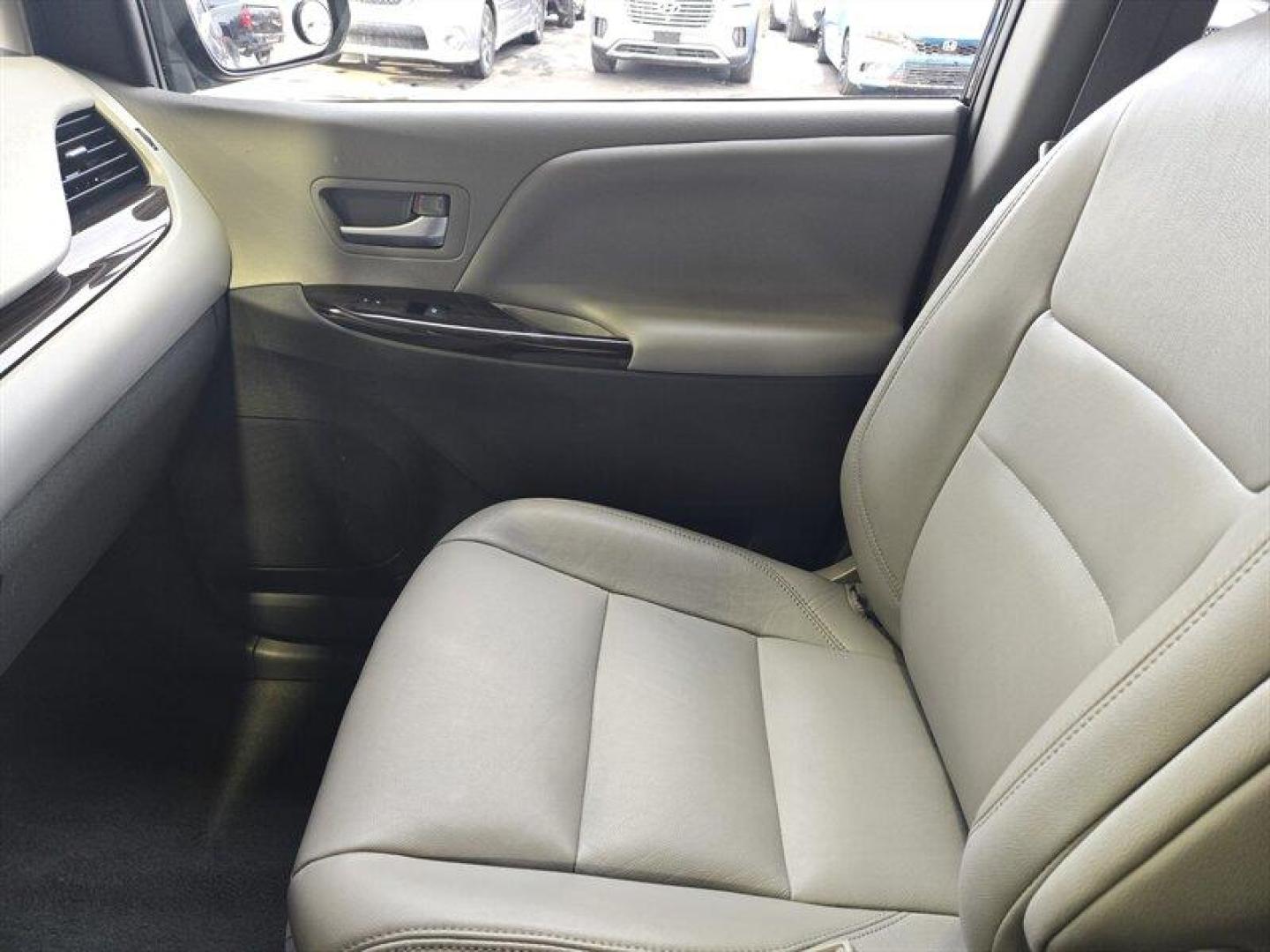 2020 Midnight Black Metallic Toyota Sienna XLE 8 Passenger (5TDYZ3DC1LS) with an 3.5 engine, Automatic transmission, located at 25355 Eames Street, Channahon, IL, 60410, (815) 467-1807, 41.429108, -88.228432 - Photo#28