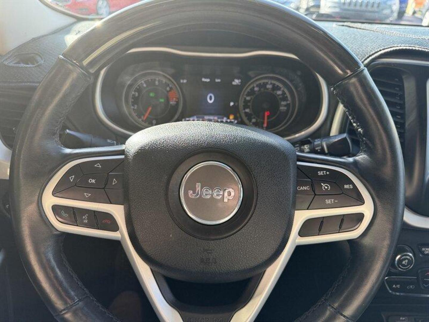2017 Diamond Black Crystal Pearl Coat Jeep Cherokee Overland (1C4PJLJB9HW) with an 2.4L I4 180hp 171ft. lbs. engine, Automatic transmission, located at 25355 Eames Street, Channahon, IL, 60410, (815) 467-1807, 41.429108, -88.228432 - Photo#22