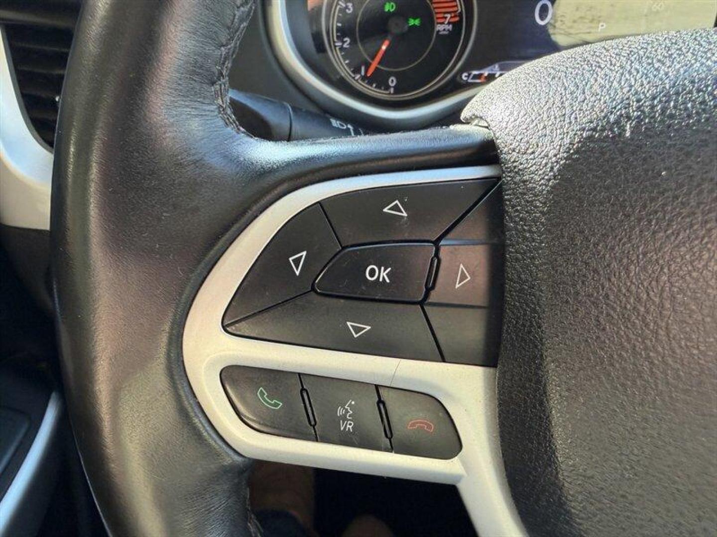 2017 Diamond Black Crystal Pearl Coat Jeep Cherokee Overland (1C4PJLJB9HW) with an 2.4L I4 180hp 171ft. lbs. engine, Automatic transmission, located at 25355 Eames Street, Channahon, IL, 60410, (815) 467-1807, 41.429108, -88.228432 - Photo#25