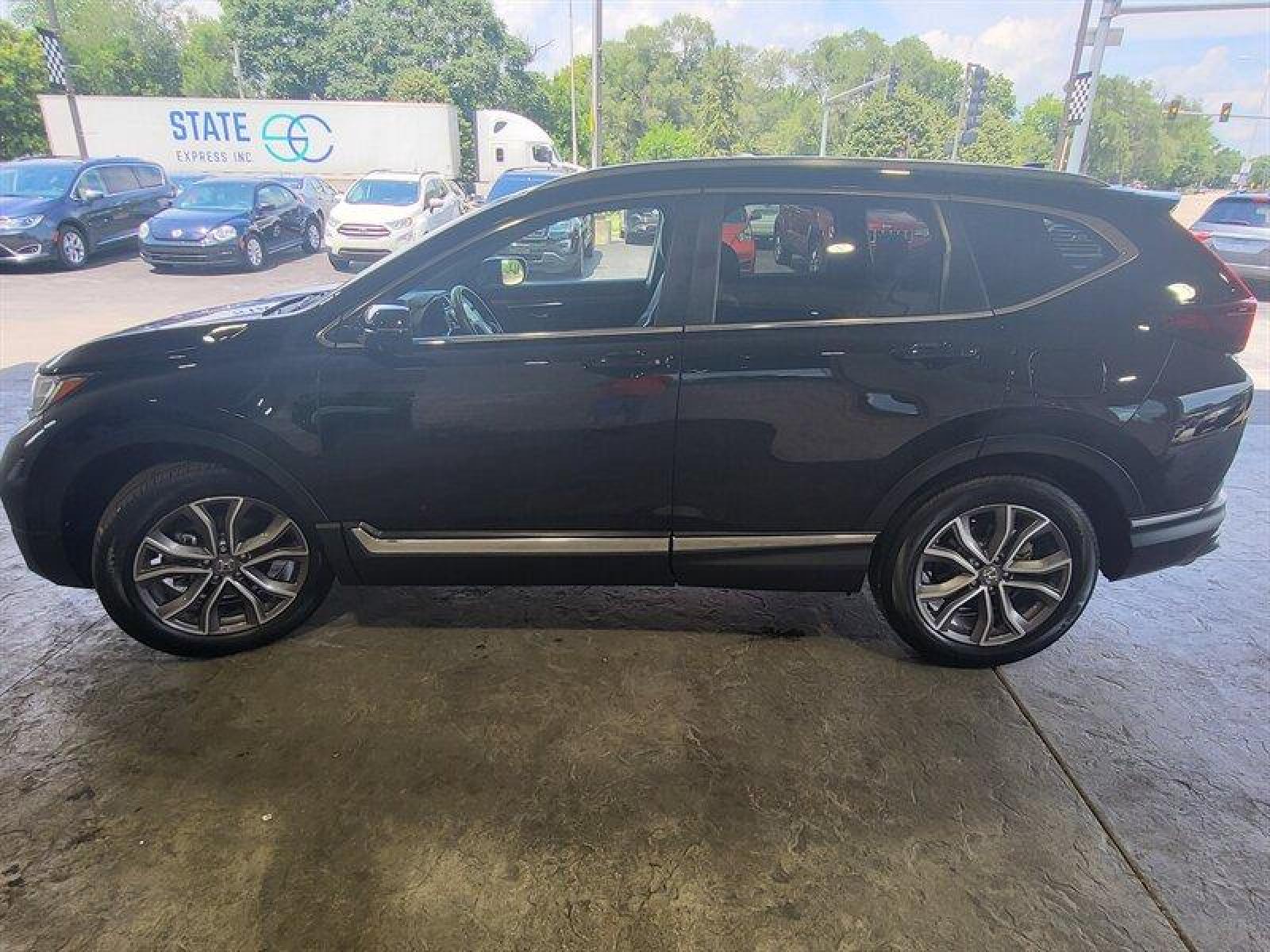 2020 Crystal Black Pearl Honda CR-V Touring (2HKRW2H90LH) with an 1.5L Turbo I4 190hp 179ft. lbs. engine, Automatic transmission, located at 25355 Eames Street, Channahon, IL, 60410, (815) 467-1807, 41.429108, -88.228432 - Photo #10