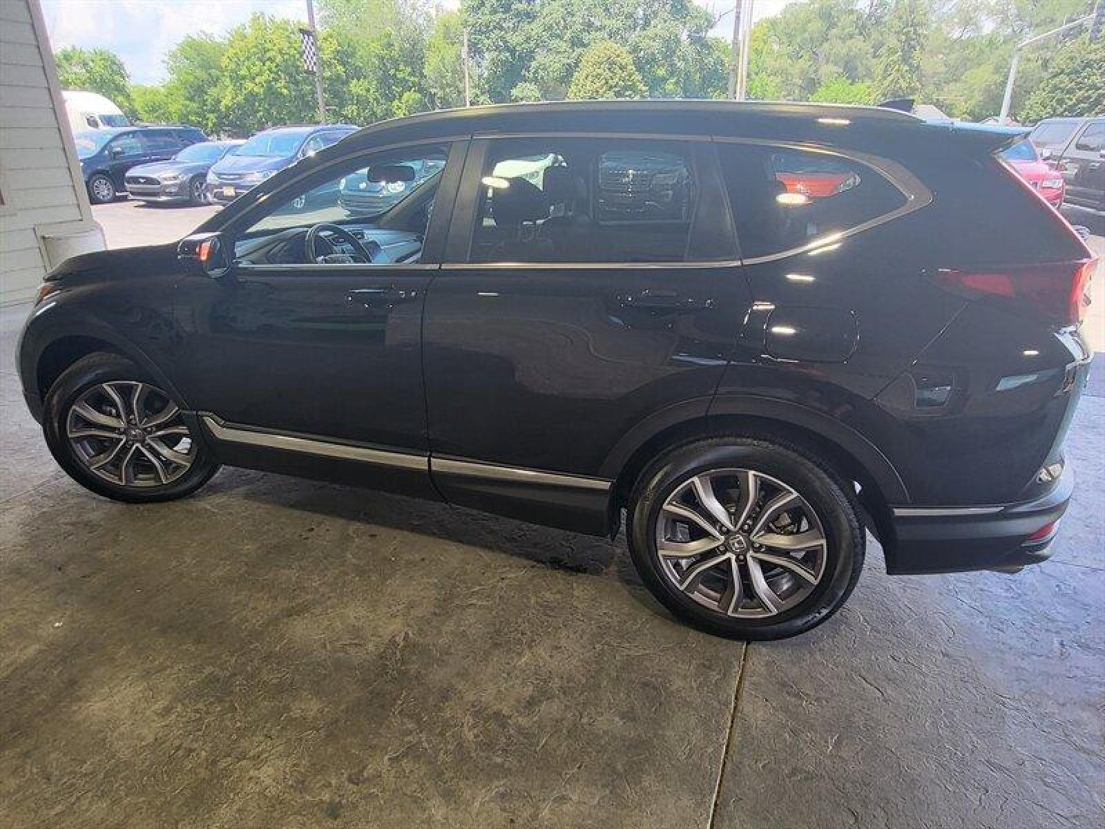 2020 Crystal Black Pearl Honda CR-V Touring (2HKRW2H90LH) with an 1.5L Turbo I4 190hp 179ft. lbs. engine, Automatic transmission, located at 25355 Eames Street, Channahon, IL, 60410, (815) 467-1807, 41.429108, -88.228432 - Photo #5