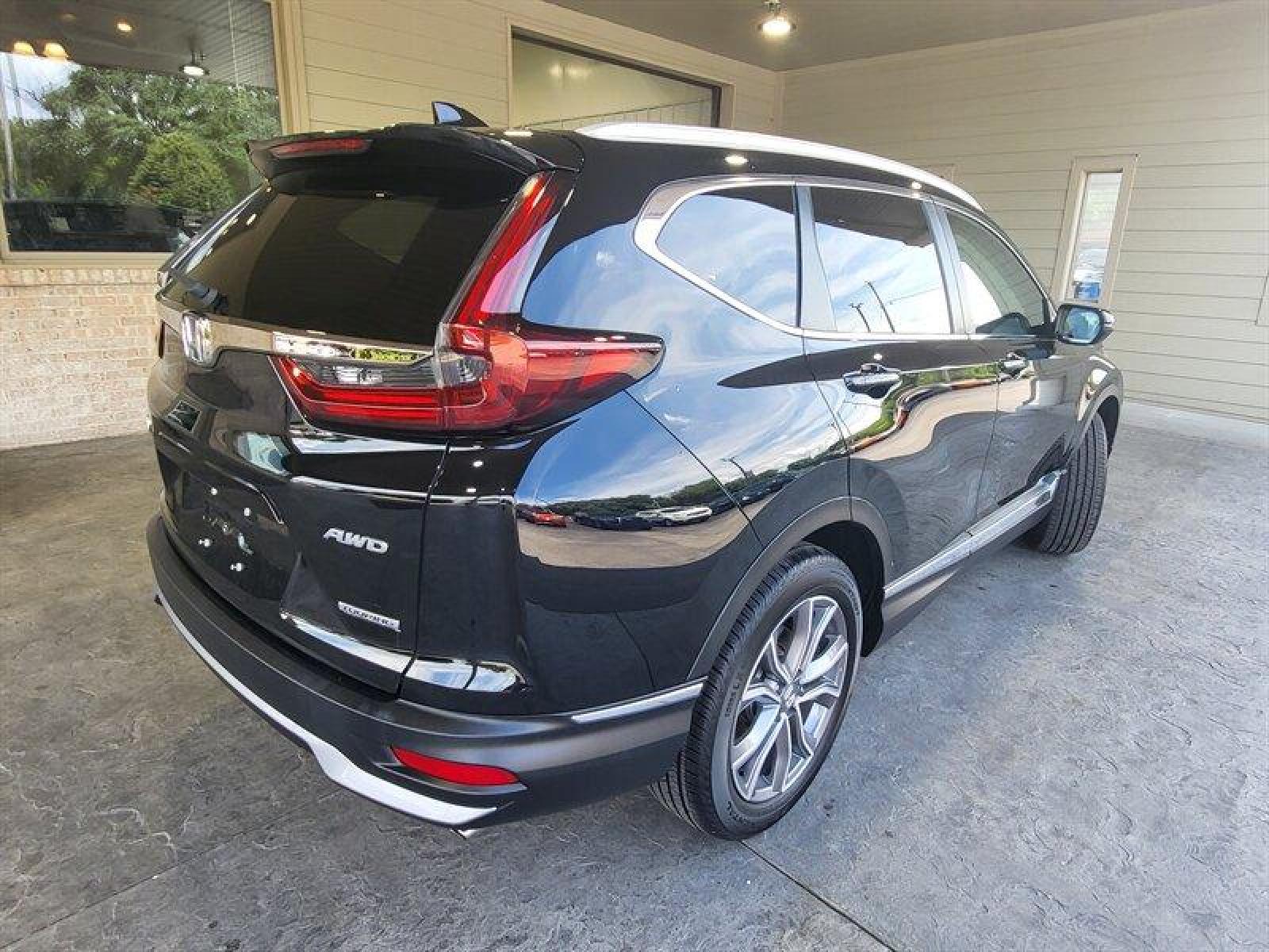 2020 Crystal Black Pearl Honda CR-V Touring (2HKRW2H90LH) with an 1.5L Turbo I4 190hp 179ft. lbs. engine, Automatic transmission, located at 25355 Eames Street, Channahon, IL, 60410, (815) 467-1807, 41.429108, -88.228432 - Photo #7