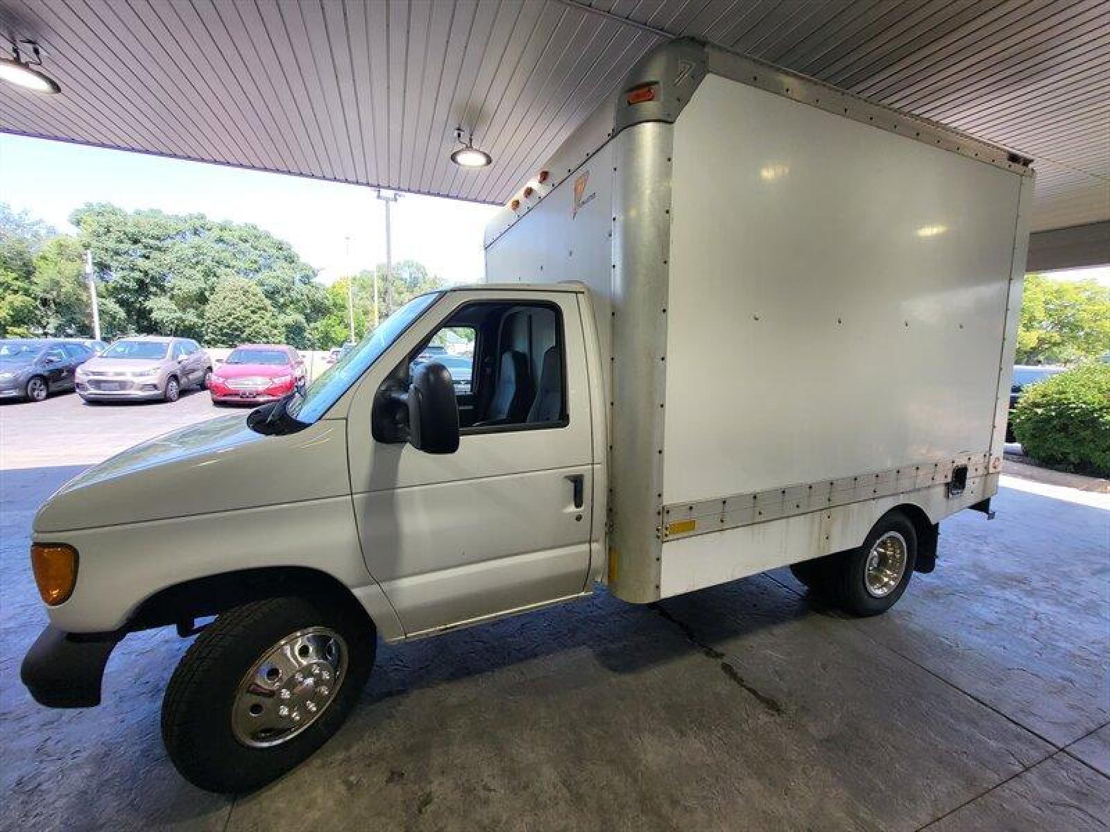 2003 White Ford E-Series Van E350 (1FDWE35L03H) with an 5.4 V8 engine, located at 25355 Eames Street, Channahon, IL, 60410, (815) 467-1807, 41.429108, -88.228432 - ** 10 FOOT BOX TRUCK PRICED TO MOVE. ** BOX DIMENSIONS 10 FOOT LONG X 94 INCES WIDE X 80 INCHES TALL. RUNS AND DRIVES, NEEDS EXHAUST WORK, CAT CONVERTERS, REAR OVERHEAD DOOR WORKS BUT A LITTLE ROUGH. If you're ready for a different, no hassle and pleasant car buying experience, then give us a chanc - Photo #13