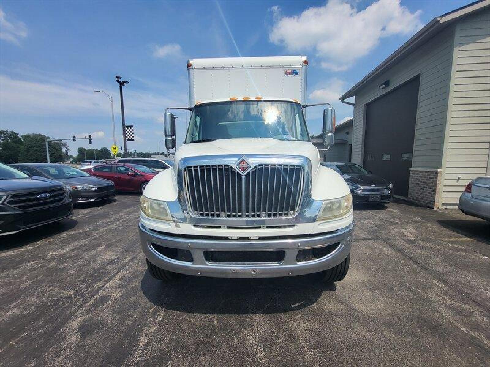 2011 White International 4400 (3HAMKAZN6BL) , located at 25355 Eames Street, Channahon, IL, 60410, (815) 467-1807, 41.429108, -88.228432 - ** 24 FOOT US TRUCK BODY BOX, 2500 POUND ANTHONY LIFTGATE, ALLISON TRANSMISSION, 33,000 POUND GVWR, AIR BRAKES, CDL REQUIRED TO DRIVE **. If you're ready for a different, no hassle and pleasant car buying experience, then give us a chance! We're breaking the standard Car Sales mold and making one of - Photo #13