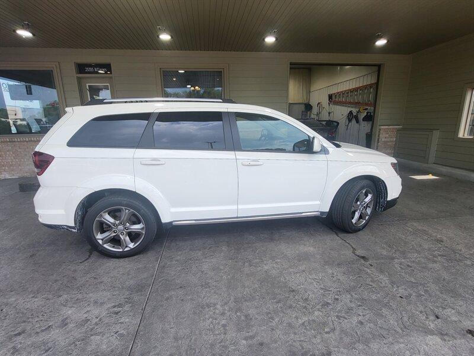 2016 Pearl White Tri-Coat Dodge Journey Crossroad (3C4PDDGG5GT) with an Pentastar 3.6L V6 283hp 260ft. lbs. engine, Automatic transmission, located at 25355 Eames Street, Channahon, IL, 60410, (815) 467-1807, 41.429108, -88.228432 - Photo #3