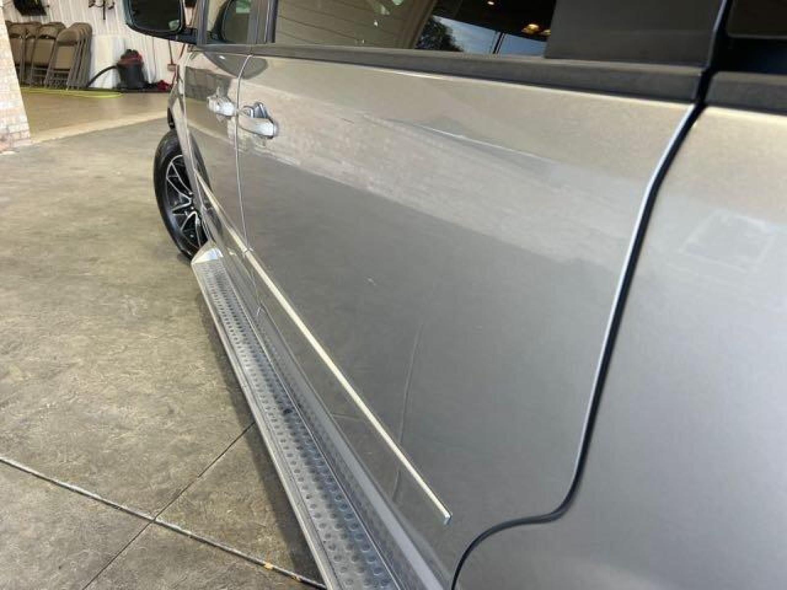 2016 Granite Crystal Metallic Clear Coat Dodge Grand Caravan SXT (2C4RDGCG2GR) with an Pentastar 3.6L Flex Fuel V6 283hp 260ft. lbs. engine, Automatic transmission, located at 25355 Eames Street, Channahon, IL, 60410, (815) 467-1807, 41.429108, -88.228432 - Photo #10