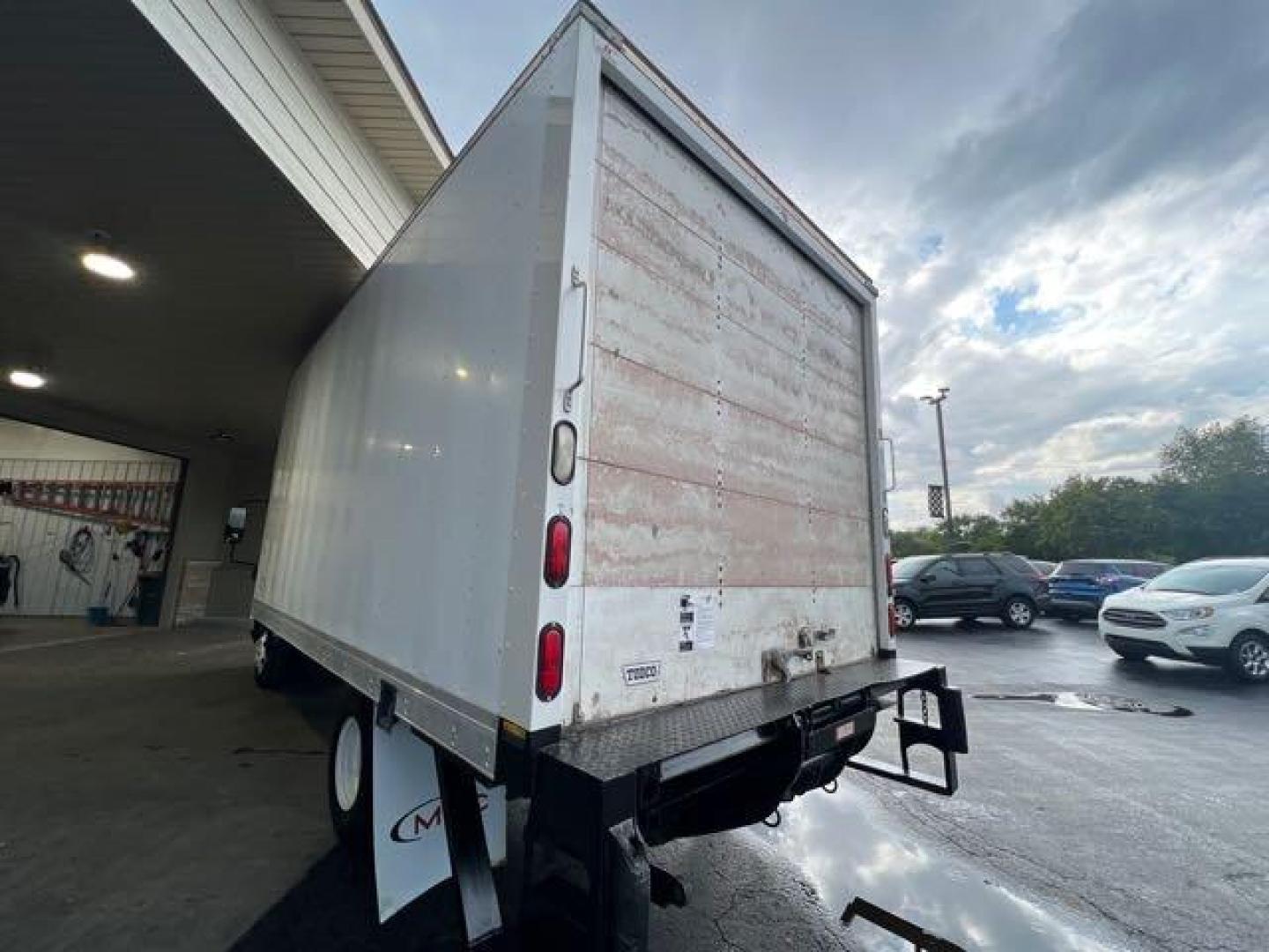 2012 White Isuzu NPR (JALC4W163C7) , Automatic transmission, located at 25355 Eames Street, Channahon, IL, 60410, (815) 467-1807, 41.429108, -88.228432 - Photo#4
