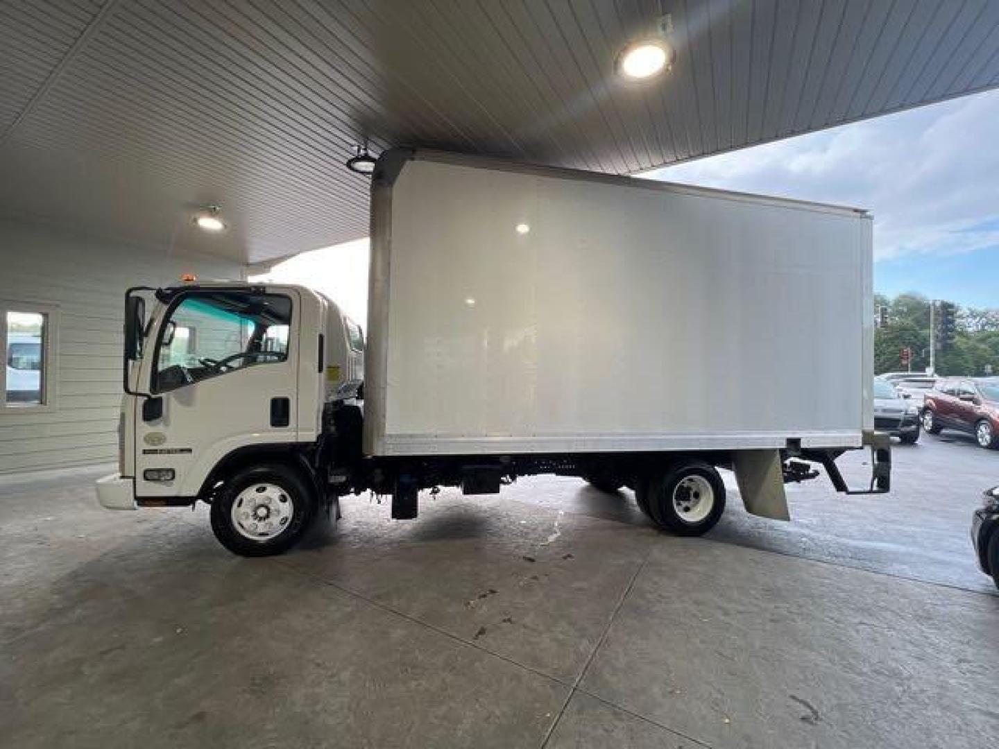 2012 White Isuzu NPR (JALC4W163C7) , Automatic transmission, located at 25355 Eames Street, Channahon, IL, 60410, (815) 467-1807, 41.429108, -88.228432 - Photo#5