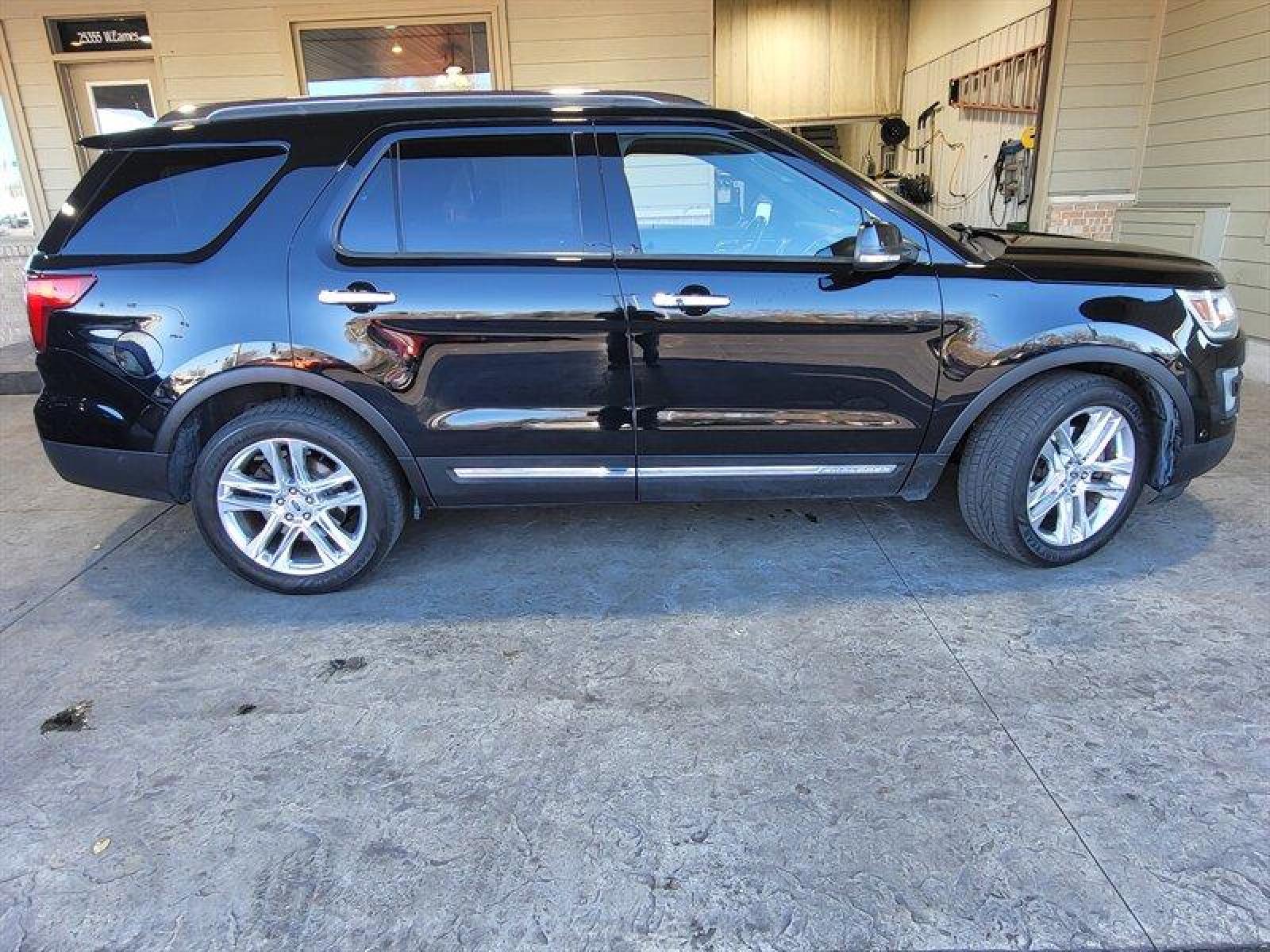 2016 Shadow Black Ford Explorer Limited (1FM5K8F83GG) with an 3.5L V6 290hp 255ft. lbs. engine, Automatic transmission, located at 25355 Eames Street, Channahon, IL, 60410, (815) 467-1807, 41.429108, -88.228432 - Photo #1