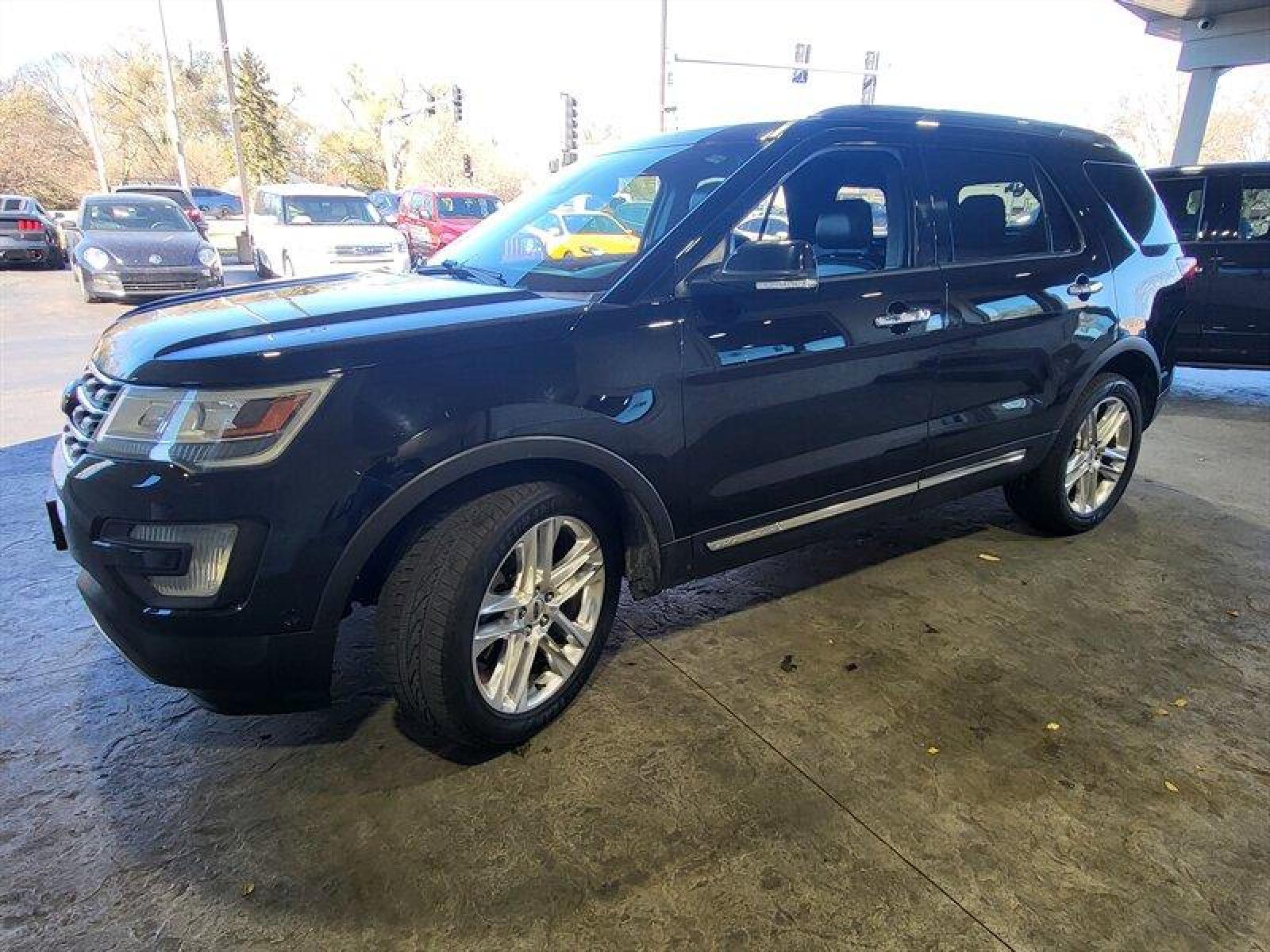 2016 Shadow Black Ford Explorer Limited (1FM5K8F83GG) with an 3.5L V6 290hp 255ft. lbs. engine, Automatic transmission, located at 25355 Eames Street, Channahon, IL, 60410, (815) 467-1807, 41.429108, -88.228432 - Photo #6