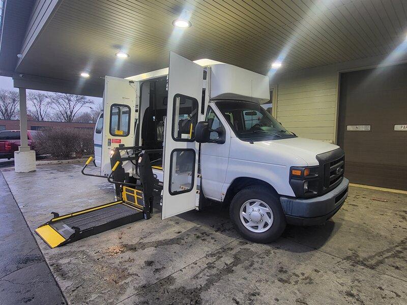 photo of 2011 Ford E-350 SD Van