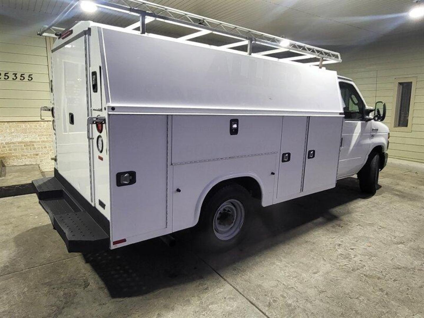 2015 White Ford E-Series Van Base Cutaway (1FDWE3FL9FD) with an Triton 5.4L Flex Fuel V8 255hp 350ft. lbs. engine, Automatic transmission, located at 25355 Eames Street, Channahon, IL, 60410, (815) 467-1807, 41.429108, -88.228432 - ** KNAPHEIDE PLUMBERS UTILITY BODY, CLEAN LOCAL TRADE! ** If you're ready for a different, no hassle and pleasant car buying experience, then give us a chance! We're breaking the standard Car Sales mold and making one of our very own you'll be sure to appreciate! So, why buy from Crase Auto Connecti - Photo#4