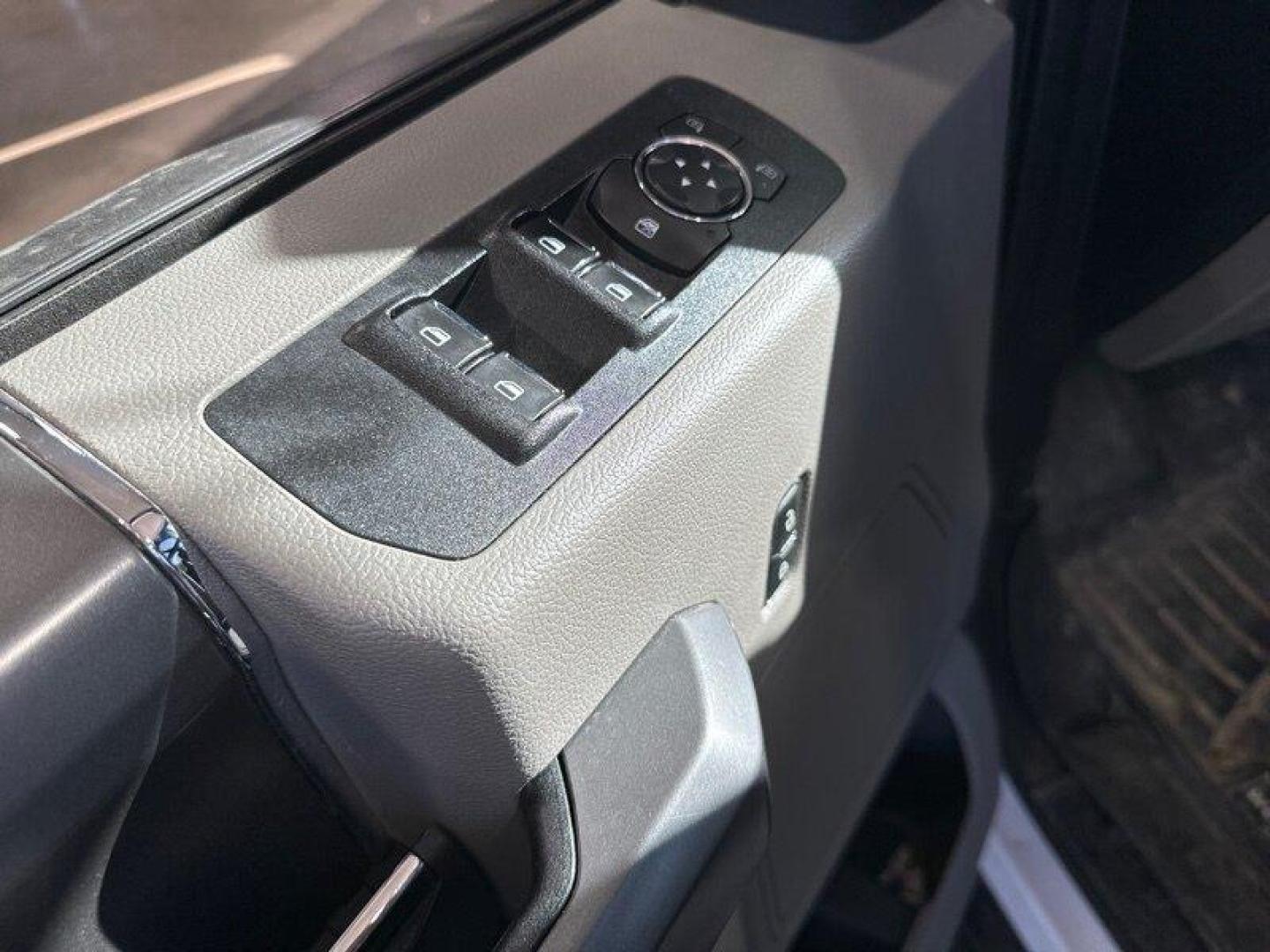 2019 Oxford White Ford F-150 XLT (1FTEW1E46KF) with an EcoBoost 3.5L Twin Turbo V6 375hp 470ft. lbs. engine, Automatic transmission, located at 25355 Eames Street, Channahon, IL, 60410, (815) 467-1807, 41.429108, -88.228432 - Photo#18