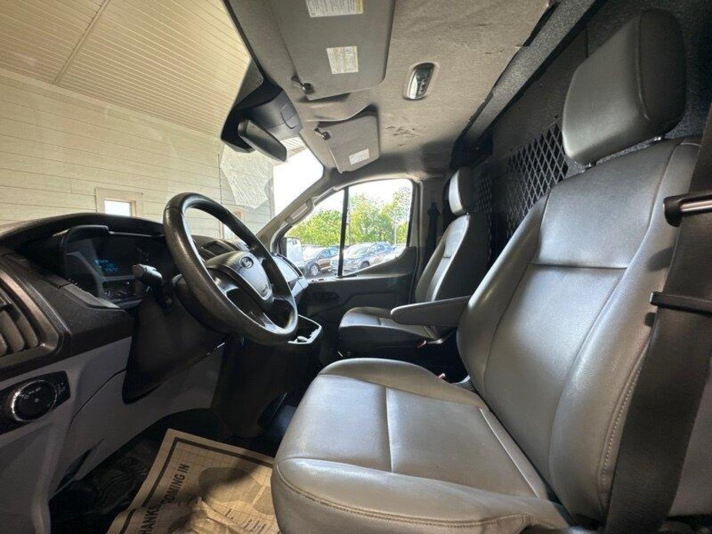 2017 Oxford White Ford Transit (1FTYR1ZM6HK) with an 3.7L V6 275hp 260ft. lbs. engine, Automatic transmission, located at 25355 Eames Street, Channahon, IL, 60410, (815) 467-1807, 41.429108, -88.228432 - Photo#9