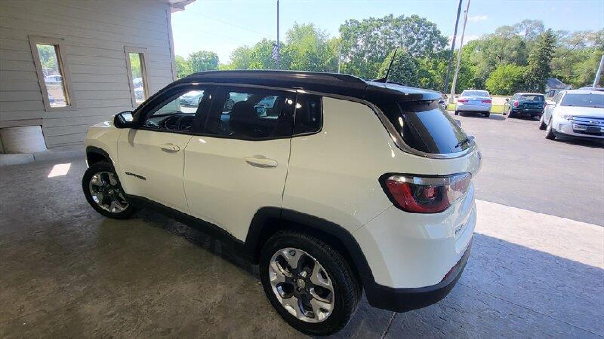 2018 White Clear Coat Jeep Compass Limited (3C4NJDCB6JT) with an Tigershark 2.4L I4 180hp 175ft. lbs. engine, Automatic transmission, located at 25355 Eames Street, Channahon, IL, 60410, (815) 467-1807, 41.429108, -88.228432 - Photo#10