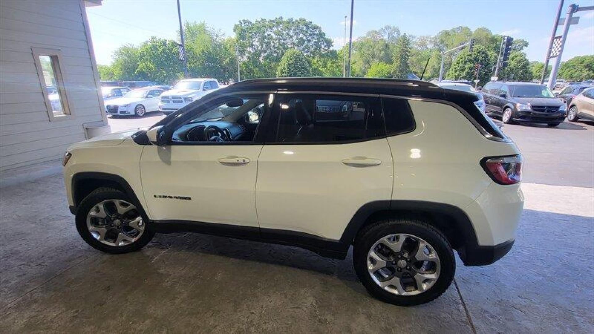 2018 White Clear Coat Jeep Compass Limited (3C4NJDCB6JT) with an Tigershark 2.4L I4 180hp 175ft. lbs. engine, Automatic transmission, located at 25355 Eames Street, Channahon, IL, 60410, (815) 467-1807, 41.429108, -88.228432 - Photo#11