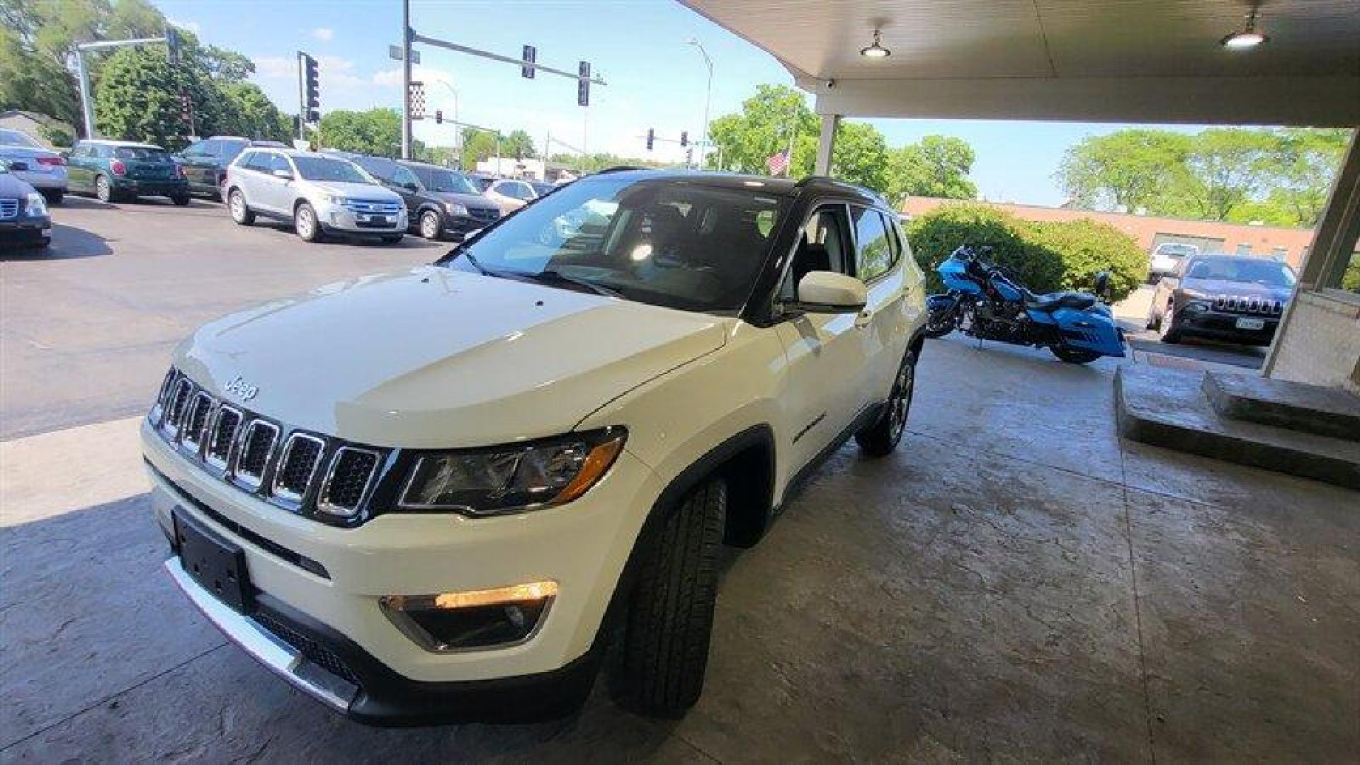 2018 White Clear Coat Jeep Compass Limited (3C4NJDCB6JT) with an Tigershark 2.4L I4 180hp 175ft. lbs. engine, Automatic transmission, located at 25355 Eames Street, Channahon, IL, 60410, (815) 467-1807, 41.429108, -88.228432 - Photo#14