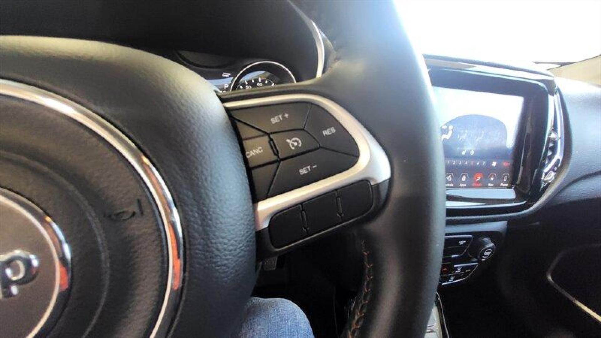2018 White Clear Coat Jeep Compass Limited (3C4NJDCB6JT) with an Tigershark 2.4L I4 180hp 175ft. lbs. engine, Automatic transmission, located at 25355 Eames Street, Channahon, IL, 60410, (815) 467-1807, 41.429108, -88.228432 - Photo#22