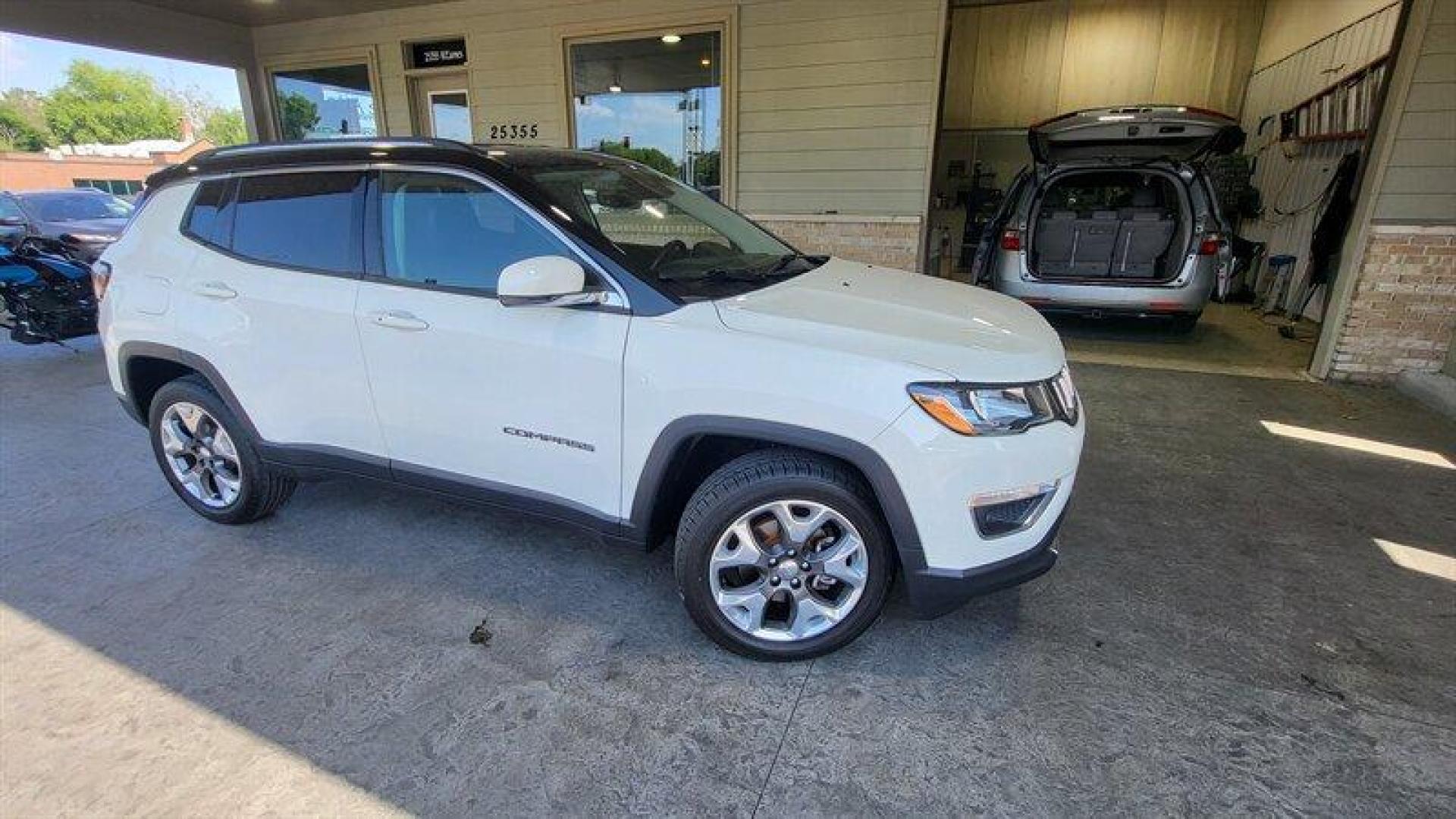 2018 White Clear Coat Jeep Compass Limited (3C4NJDCB6JT) with an Tigershark 2.4L I4 180hp 175ft. lbs. engine, Automatic transmission, located at 25355 Eames Street, Channahon, IL, 60410, (815) 467-1807, 41.429108, -88.228432 - Photo#2