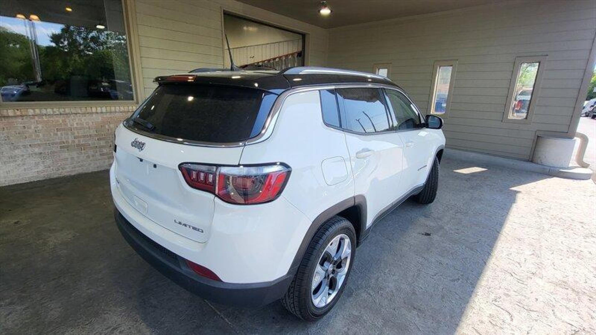 2018 White Clear Coat Jeep Compass Limited (3C4NJDCB6JT) with an Tigershark 2.4L I4 180hp 175ft. lbs. engine, Automatic transmission, located at 25355 Eames Street, Channahon, IL, 60410, (815) 467-1807, 41.429108, -88.228432 - Photo#6