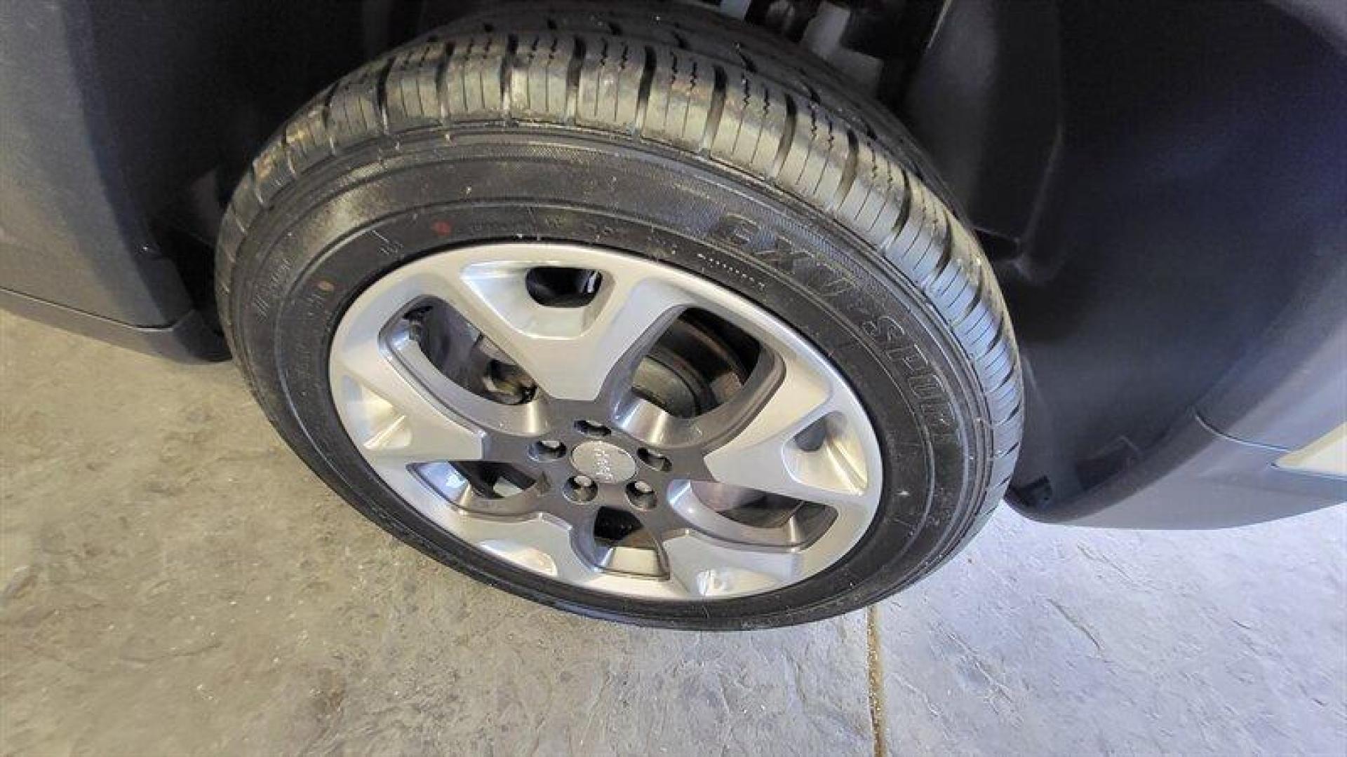 2018 White Clear Coat Jeep Compass Limited (3C4NJDCB6JT) with an Tigershark 2.4L I4 180hp 175ft. lbs. engine, Automatic transmission, located at 25355 Eames Street, Channahon, IL, 60410, (815) 467-1807, 41.429108, -88.228432 - Photo#34